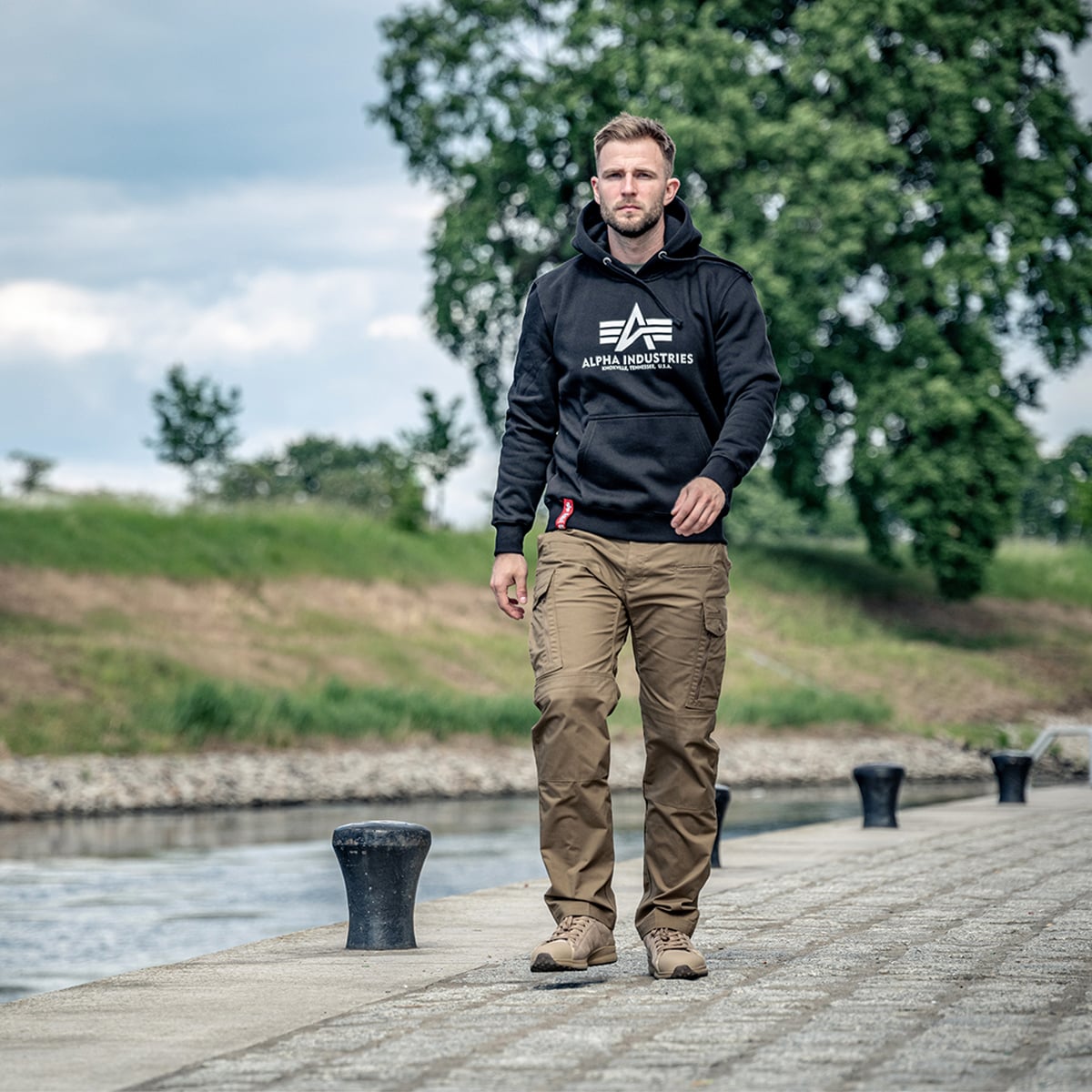 Felpa con cappuccio Alpha Industries Basic - Black