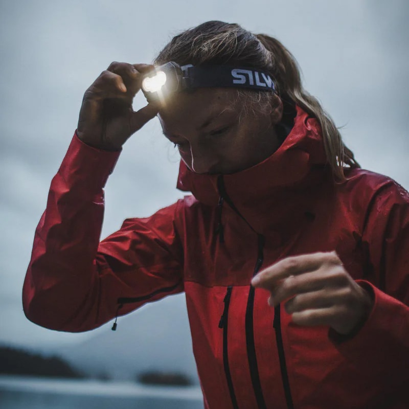 Lampada frontale Silva Discover Hybrid Black 500 lumen