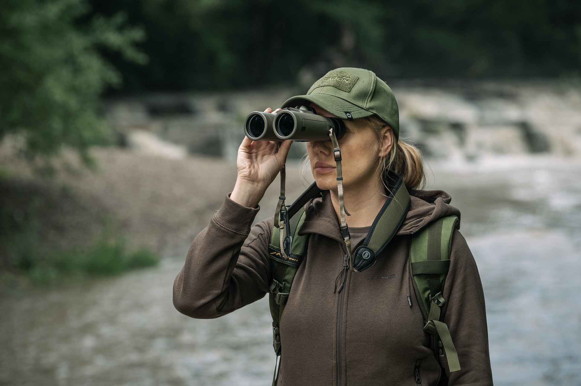 Binocolo Bushnell R3 8x42 - Ranger Green