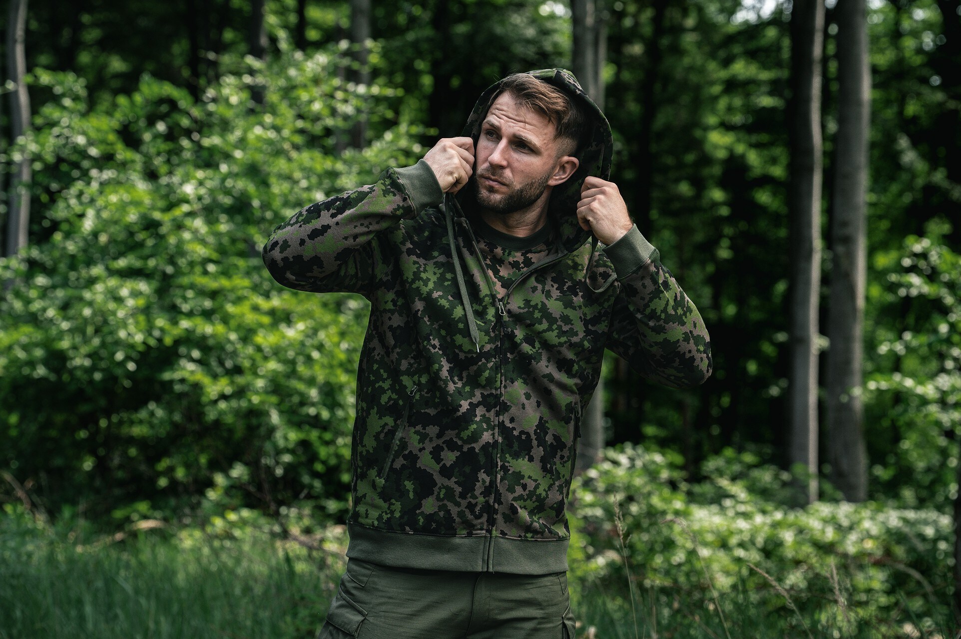 Felpa MFH Jogger - M05 Finnish Camo