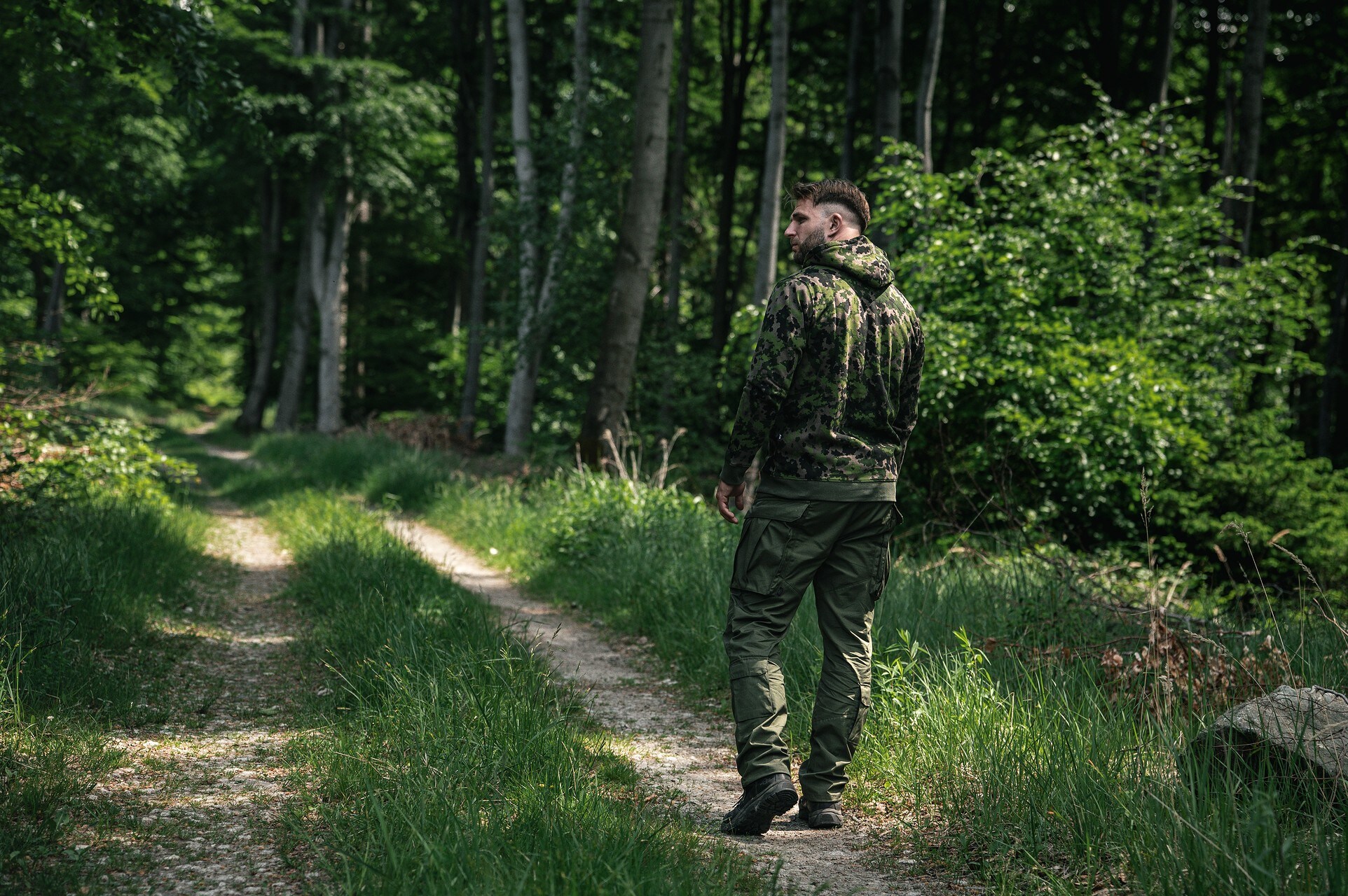 Felpa MFH Jogger - M05 Finnish Camo