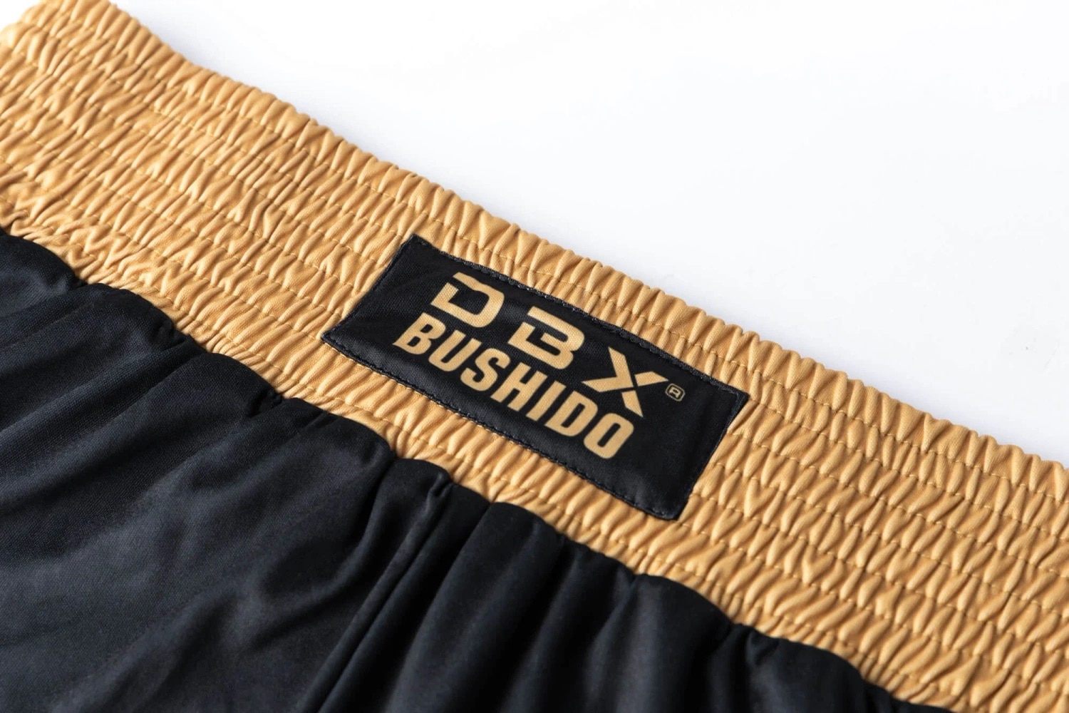 Shorts da boxe DBX Bushido - Black/Gold
