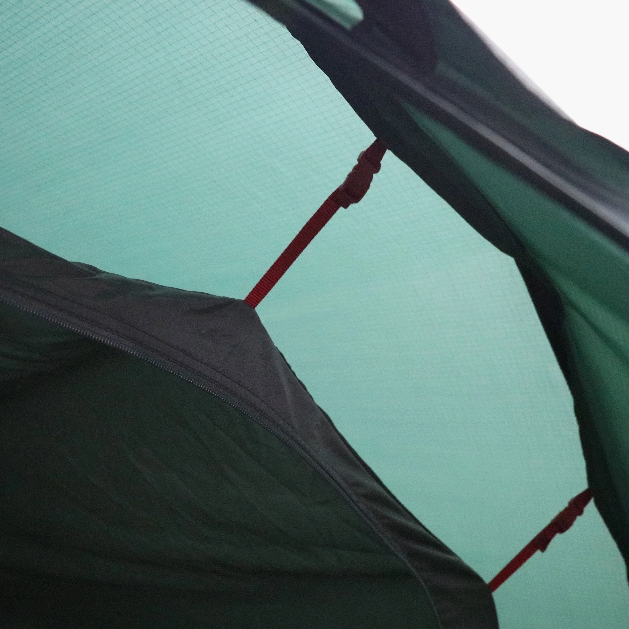 Tenda Highlander Outdoor Respite Tunnel Tent per 2 persone - Pine Green