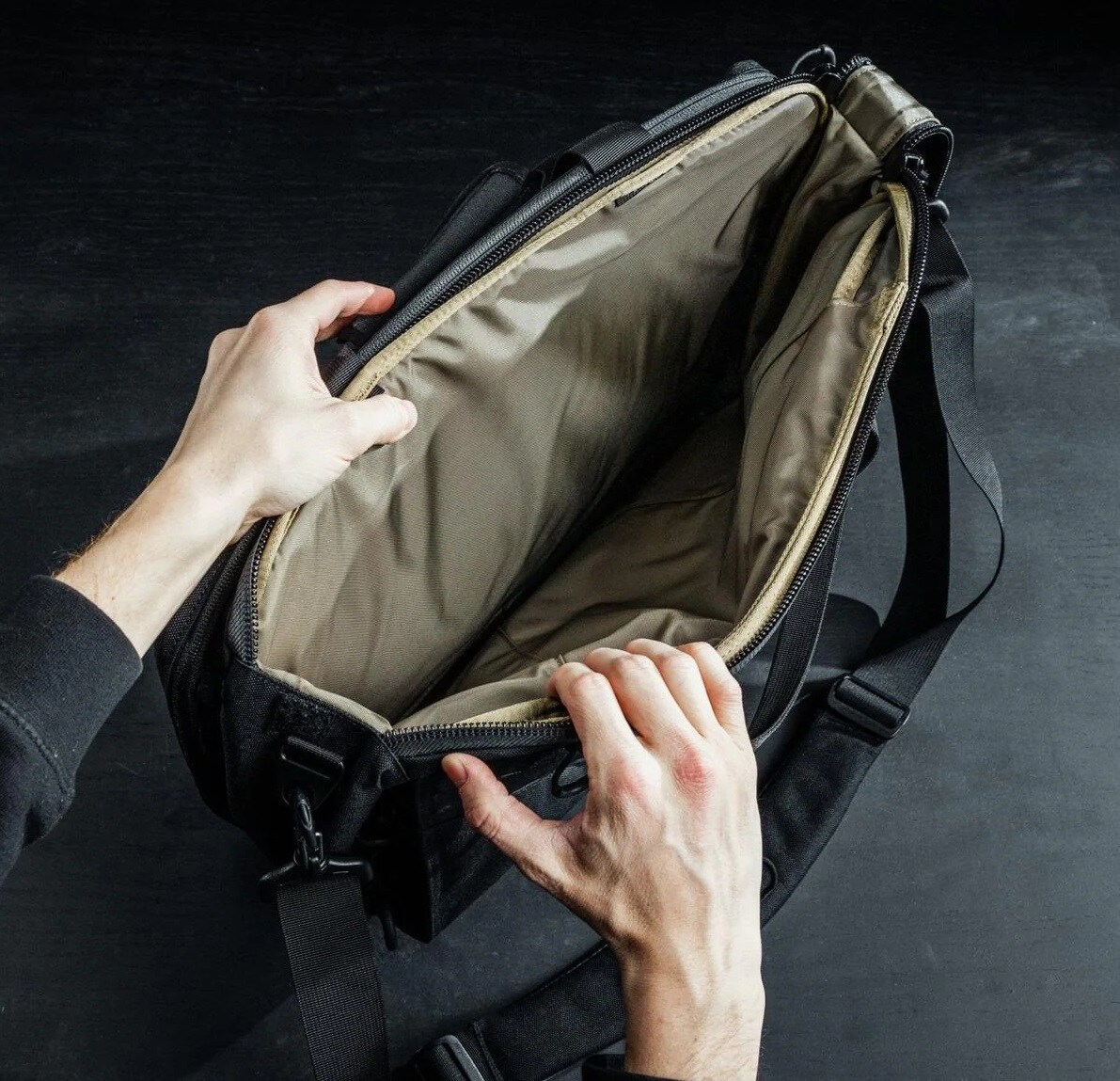 Borsa Eberlestock Executive Brief 17,2 l - Black