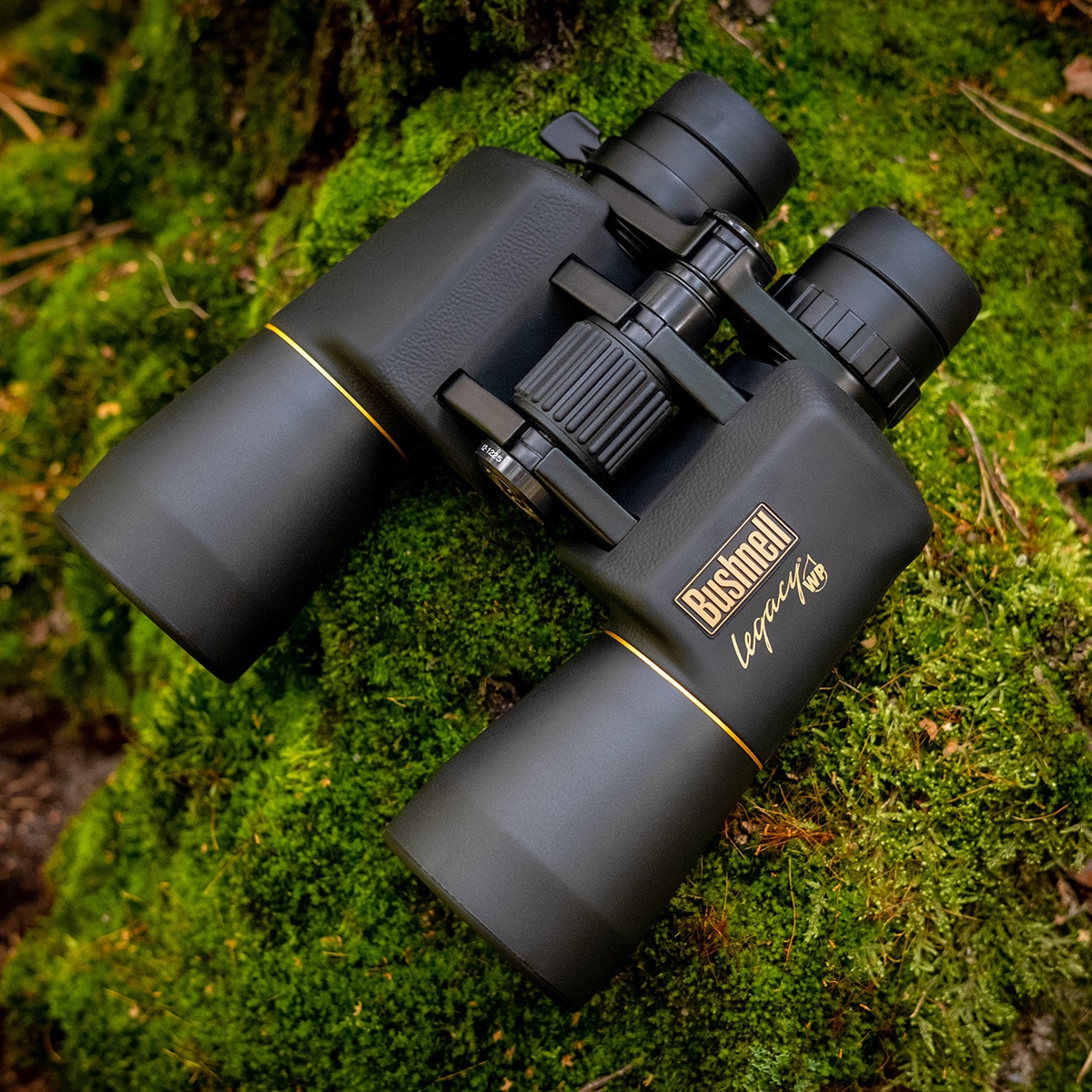 Binocolo militare Bushnell Legacy 10-22x50 WP