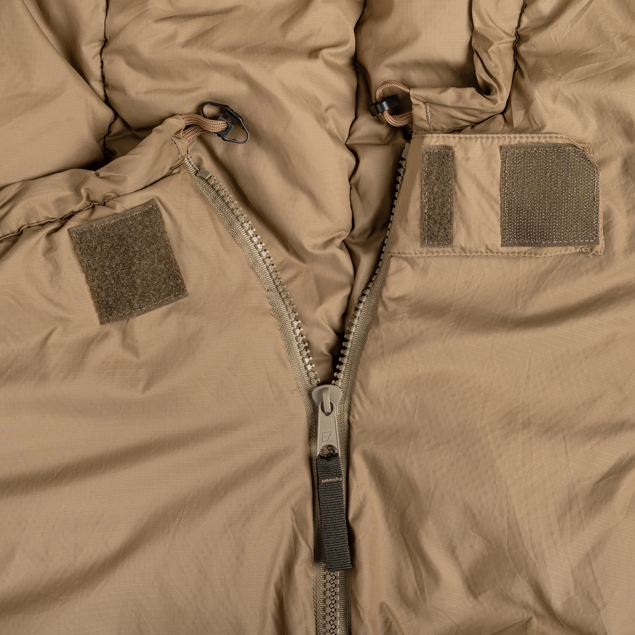 Sacco a pelo Carinthia Tropen Medium Sand - Sinistra
