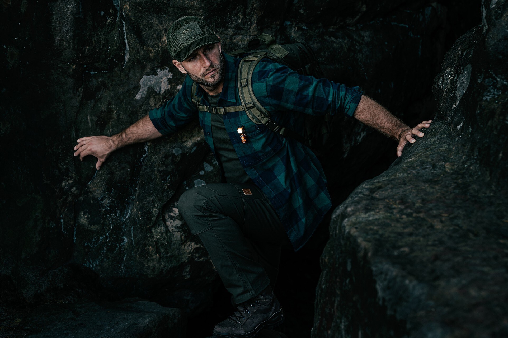 Pantaloni Helikon-Tex Woodsman - Taiga Green