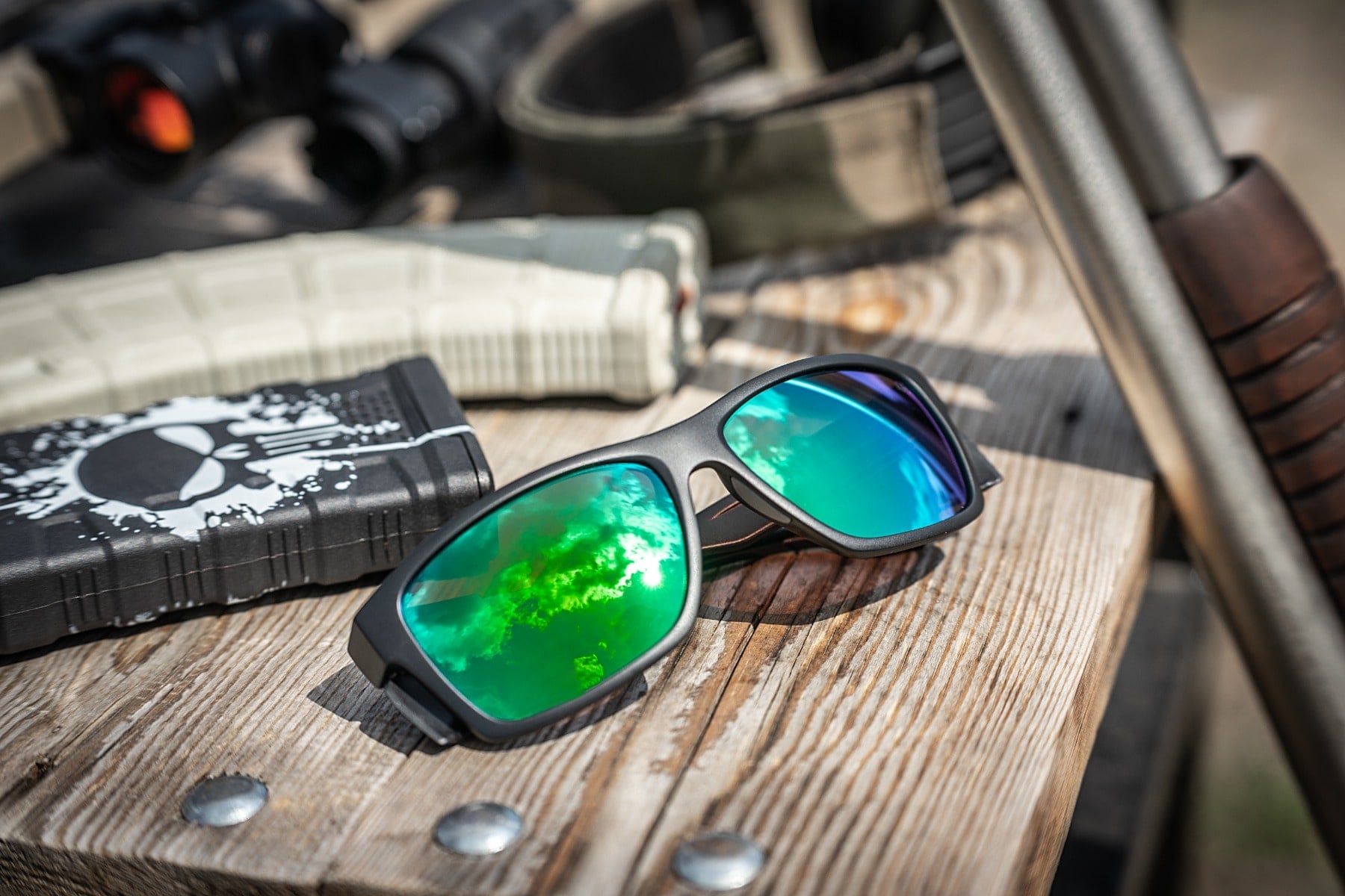 Occhiali da sole Bushnell Moose Green Mirror Matte Black in MILITARY