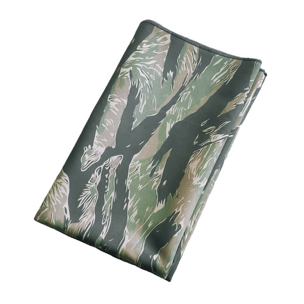 Prosop cu uscare rapidă Haasta 100 x 50 cm - Tiger Stripe