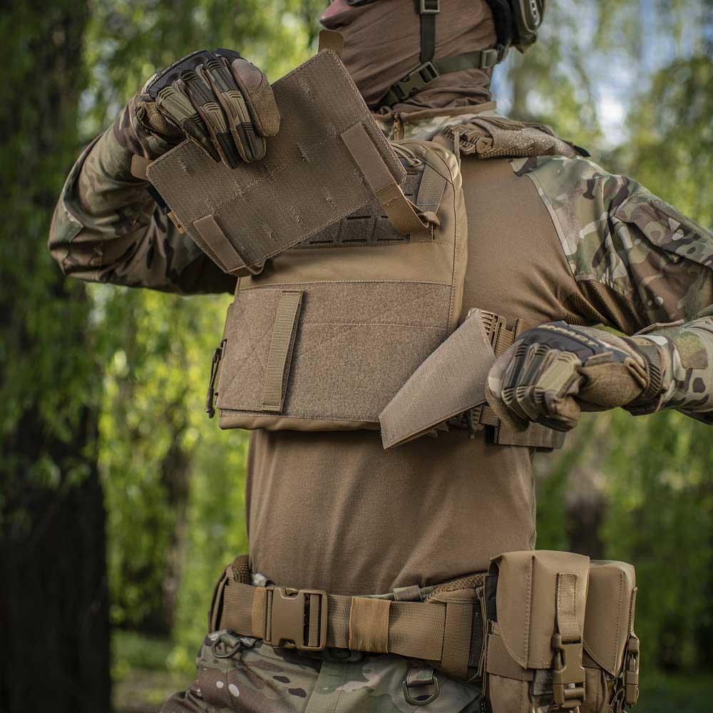 Vestă tactică tip Plate Carrier M-Tac Cuirass Fast QRS Gen. II - Coyote