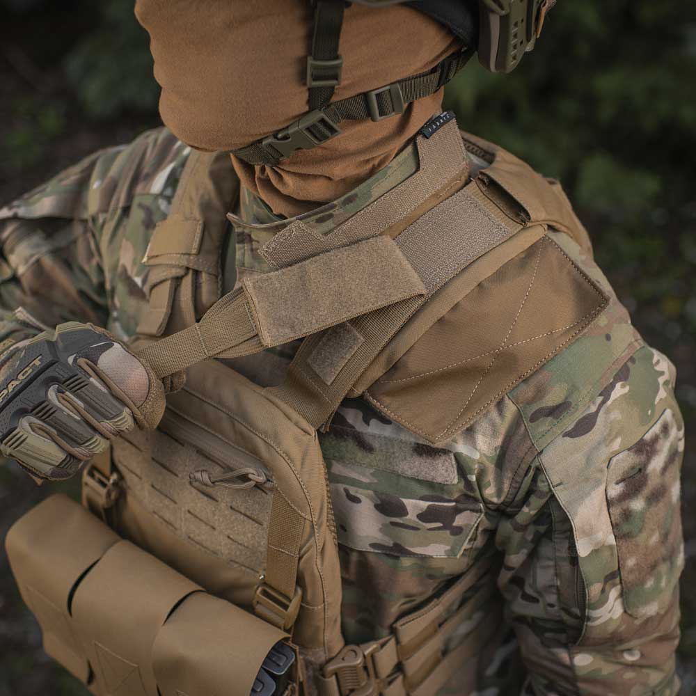 Vestă tactică tip Plate Carrier M-Tac Cuirass QRS Gen. II - Coyote