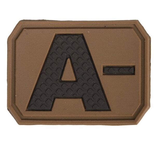 Emblemă Mil-Tec cu grupa de sânge A- Coyote