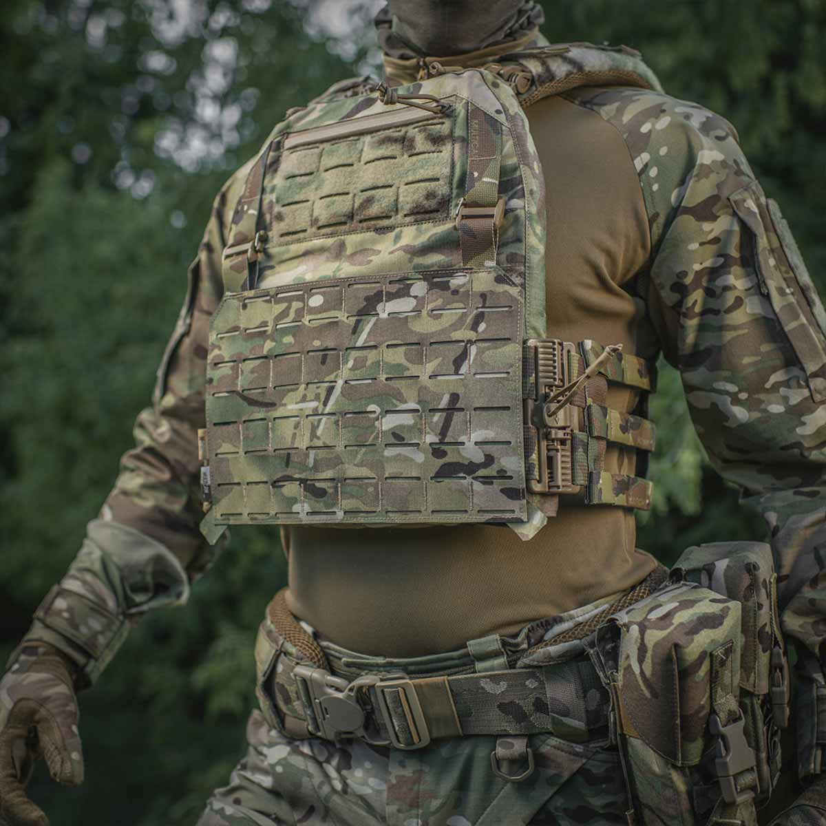 Vestă tactică tip Plate Carrier M-Tac Cuirass Fast QRS Gen. II MultiCam - pentru plăci balistice L/XL