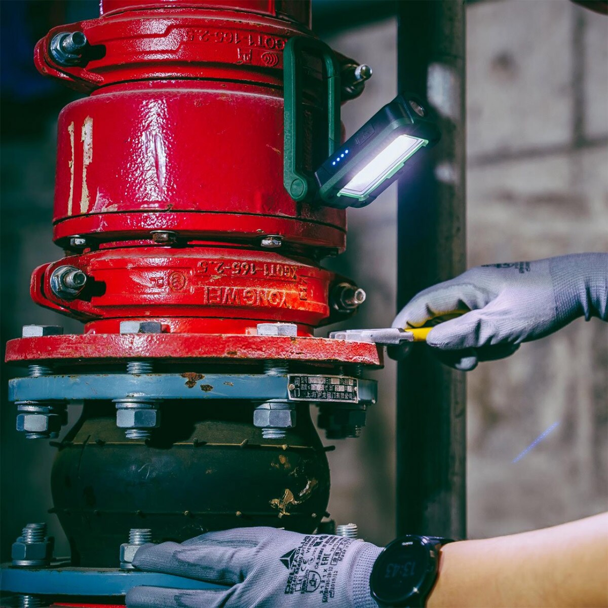 Lampă Olight Swivel Moss Green - 400 lumeni