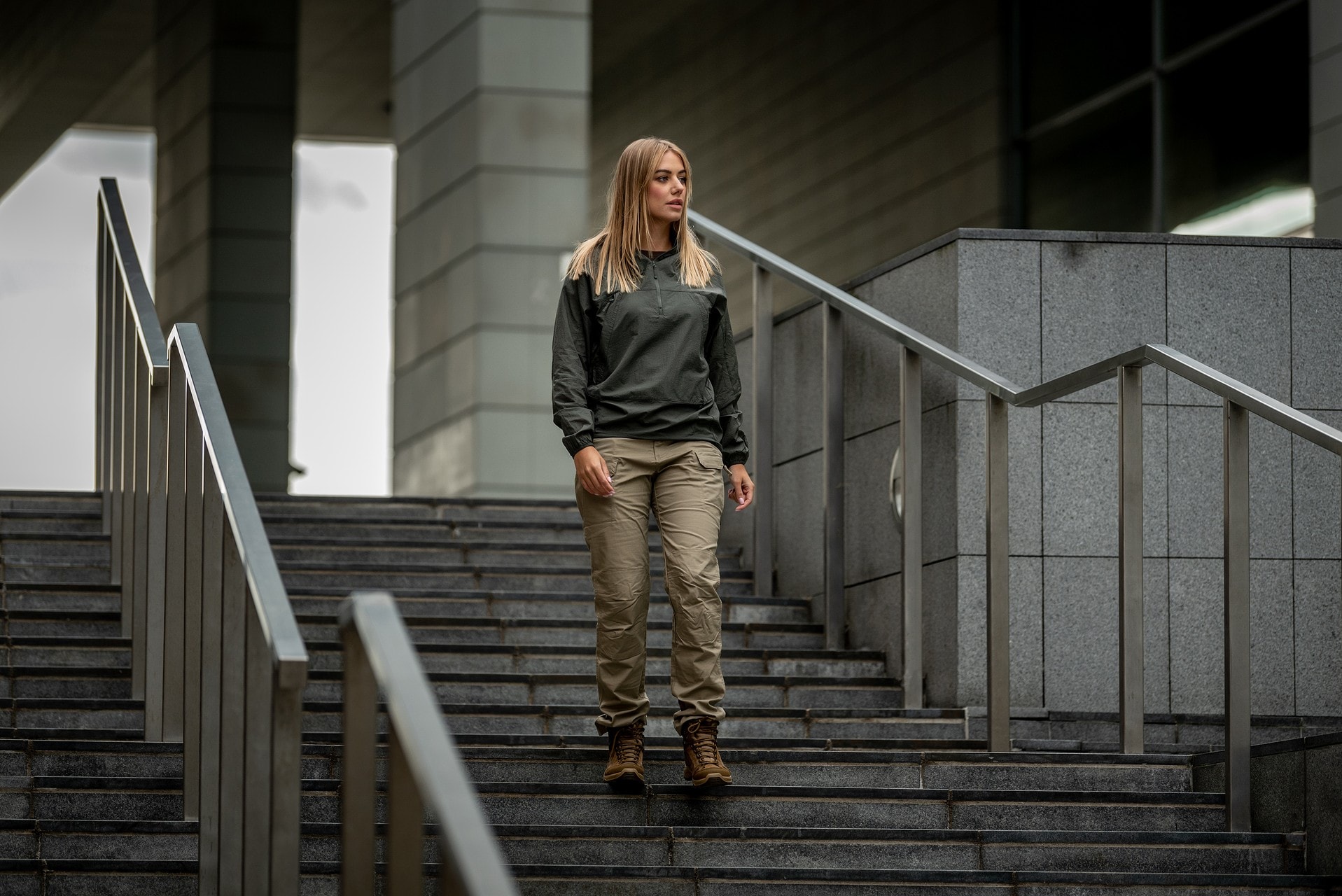 Pantaloni de damă Helikon Women's UTP Resized PolyCotton Rip-Stop - Khaki