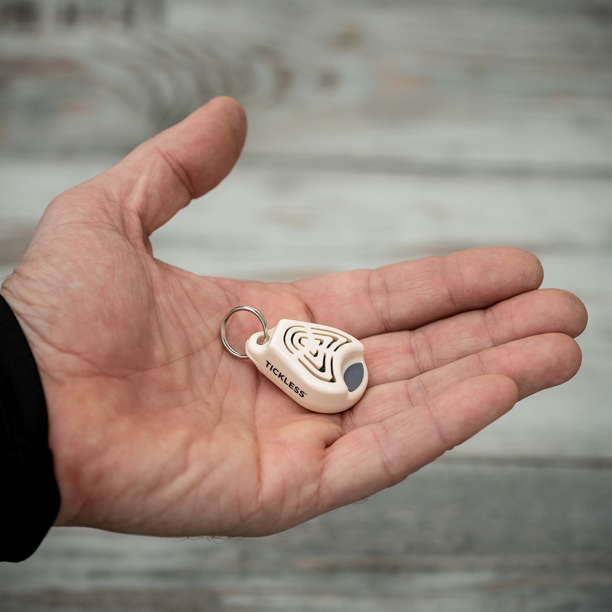 Dispozitiv pentru protecție ultrasonică împotriva căpușelor TickLess Pet - pentru animale de companie - Beige