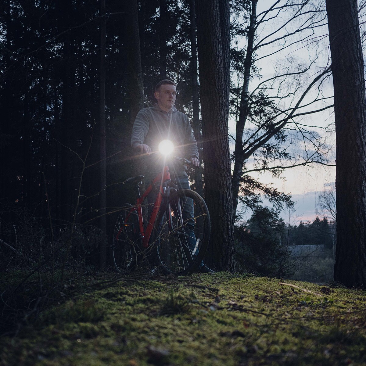 Lanternă frontală și unghiulară Armytek Wizard C2 Pro Nichia Magnet USB W - 1600 lumeni