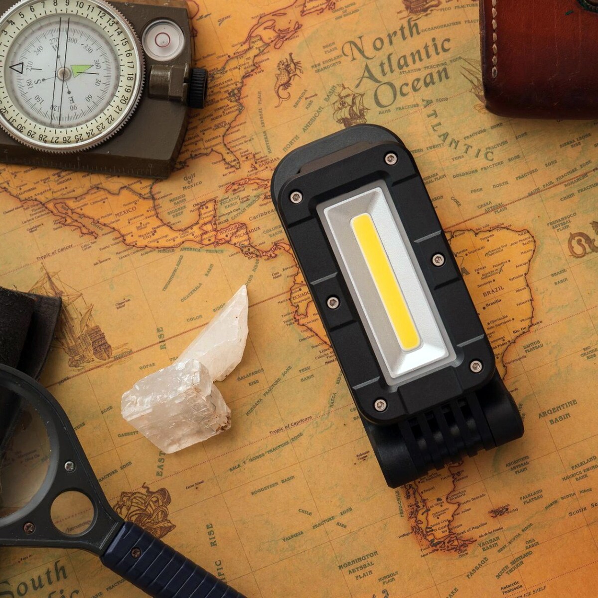 Lampă Olight Swivel Black - 400 lumeni