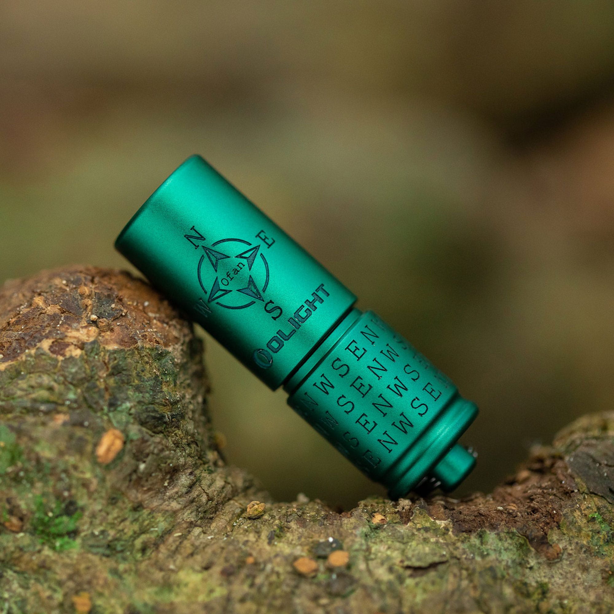 Lanternă Olight I1R 2 Pro Center - 180 lumeni