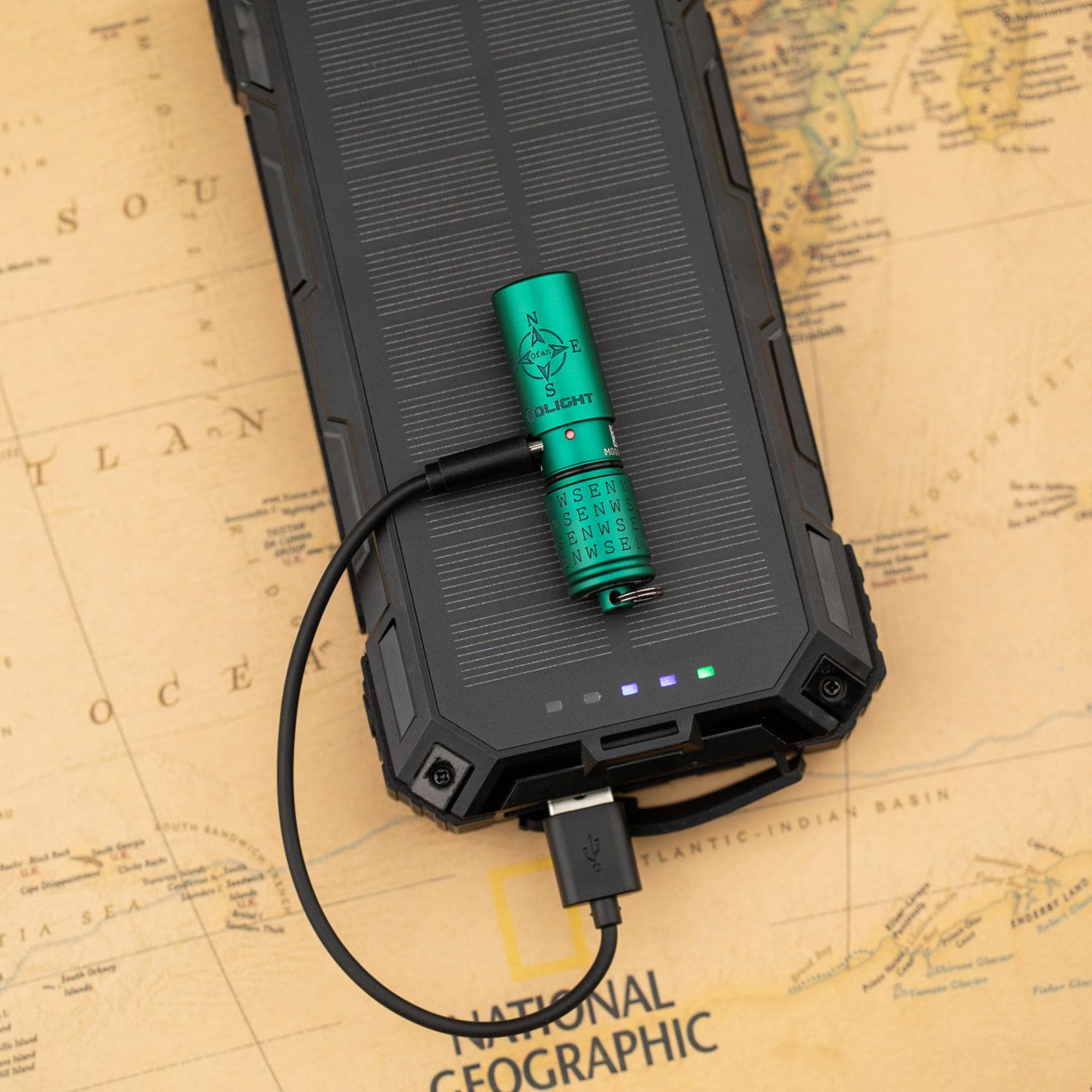 Lanternă Olight I1R 2 Pro Center - 180 lumeni