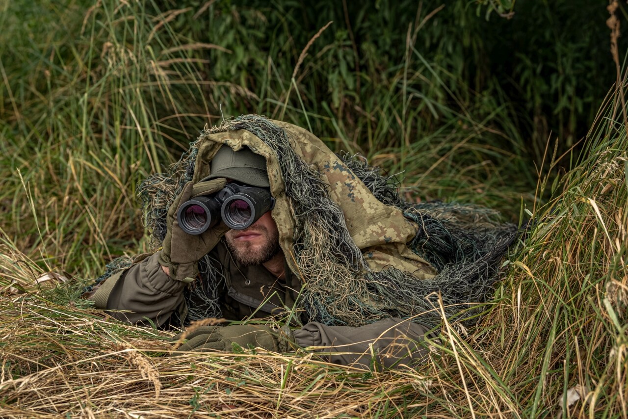 Binoclu Bushnell Fusion X 10x42 cu telemetru laser