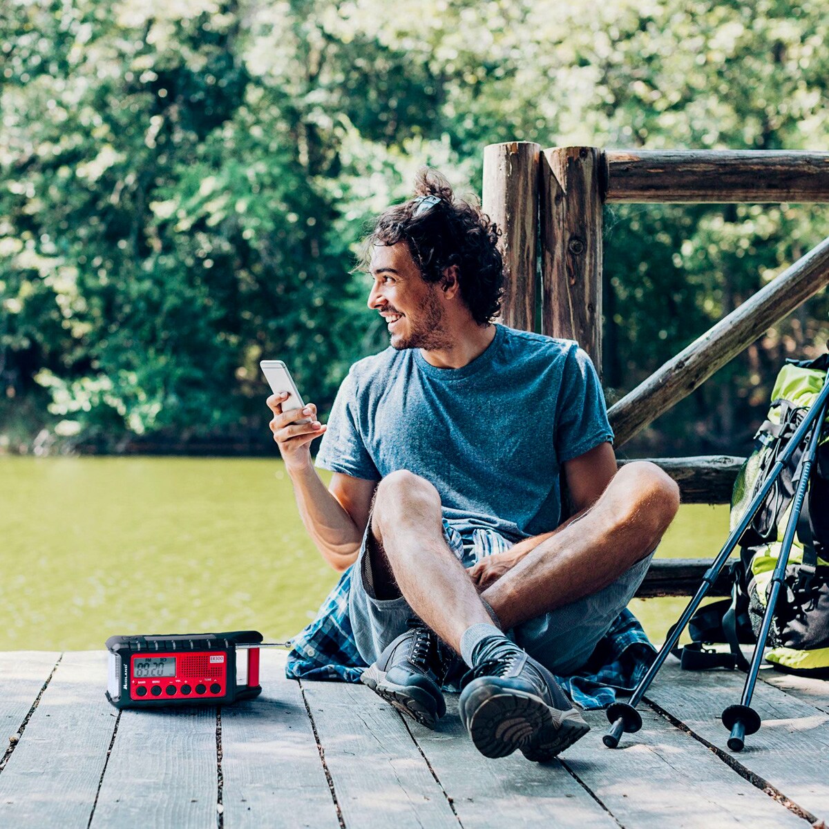 Radio portabil de urgență Powerbank Midland ER300 AM/FM