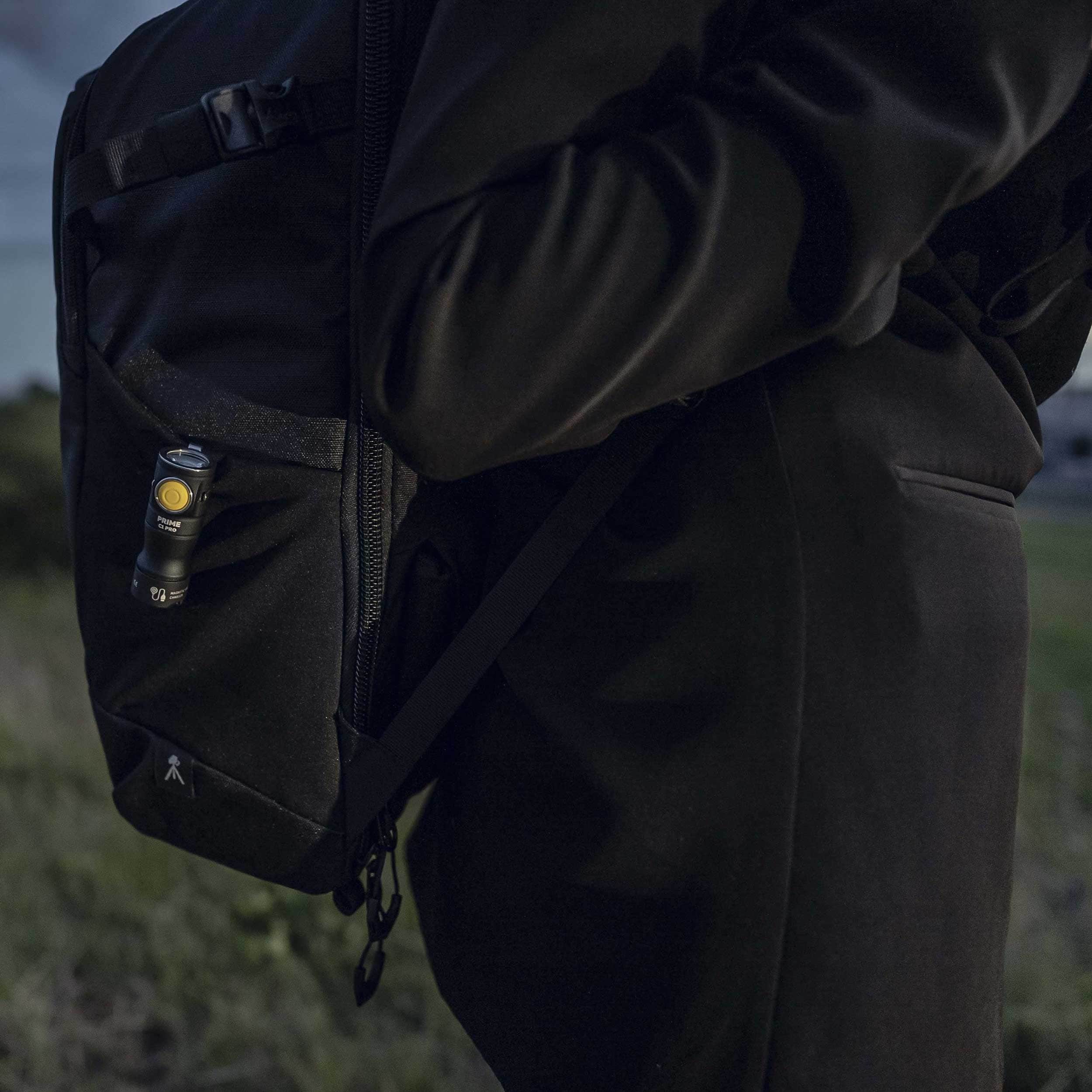 Lanternă Armytek Prime C1 Pro Magnet USB Warm - 930 lumeni