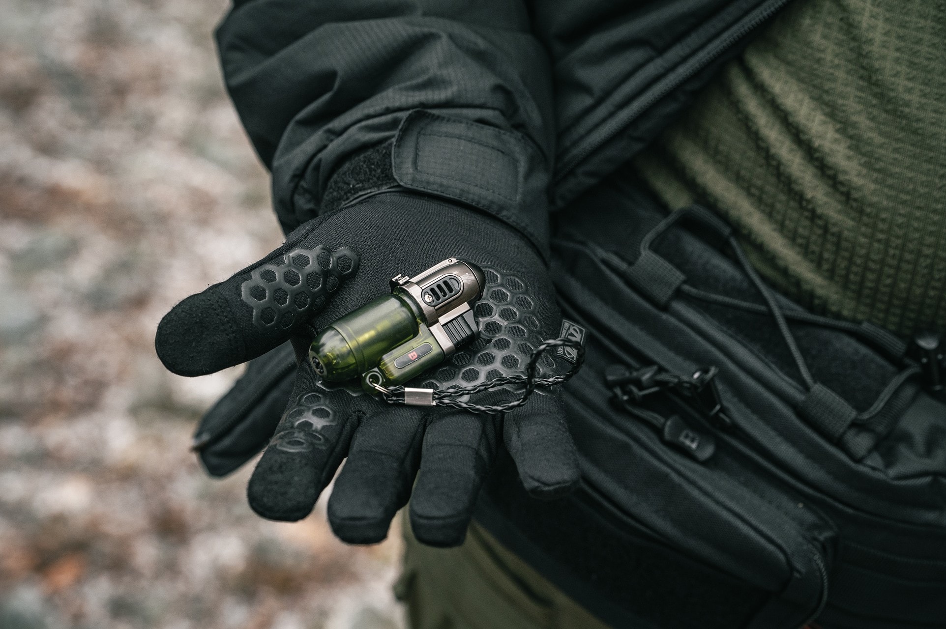 Mănuși tactice Mechanix Wear ColdWork Base Layer - Covert