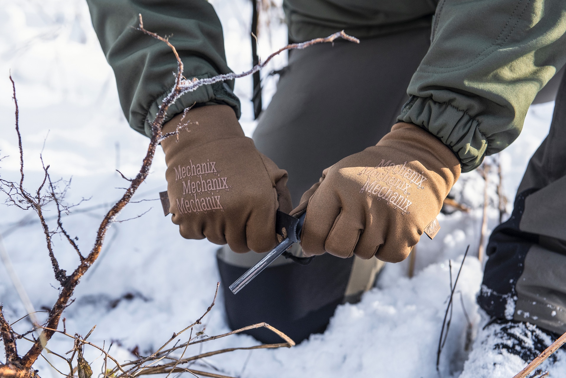 Mănuși tactice Mechanix Wear ColdWork Base Layer - Coyote