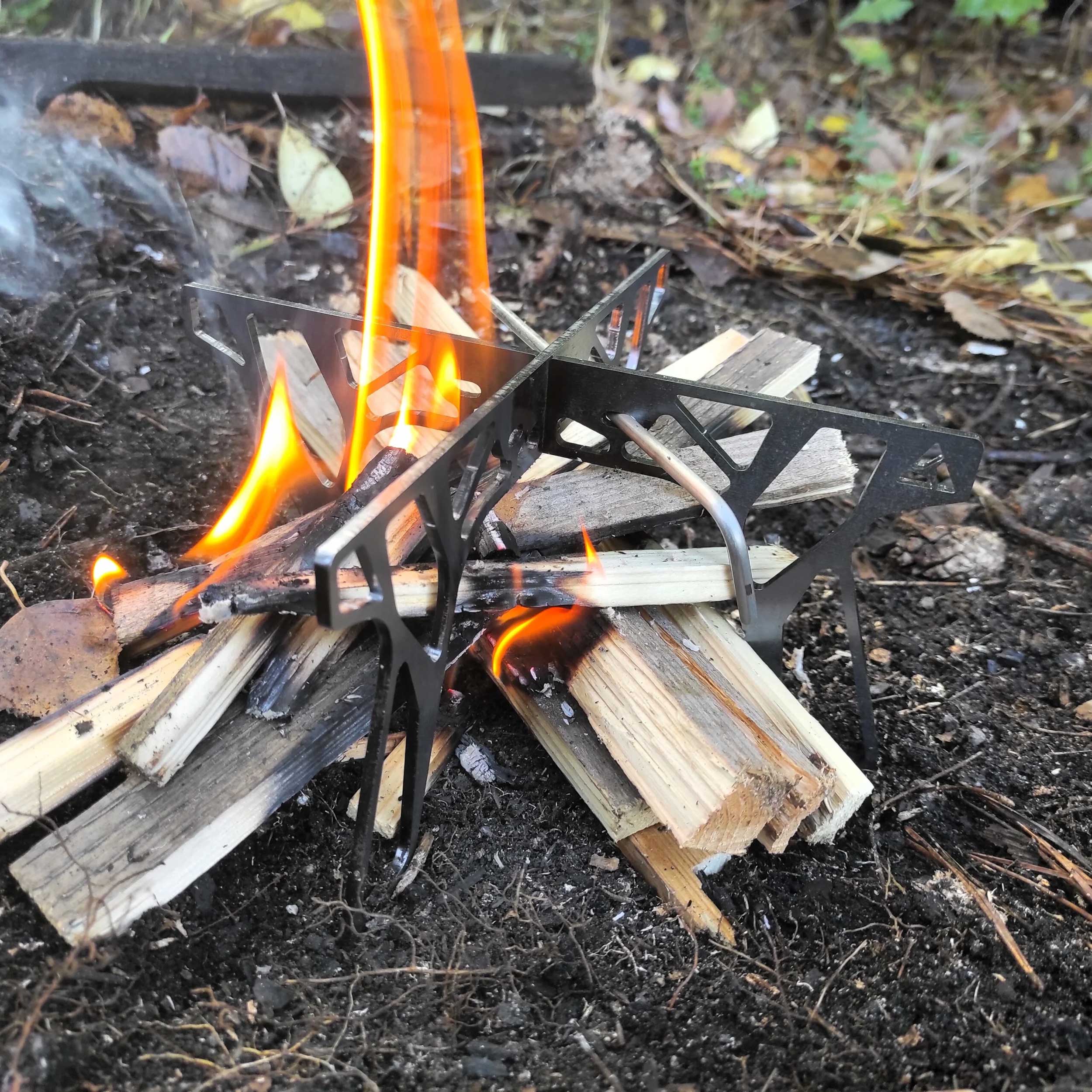 Suport de gătit pentru foc de tabără Piran Crossfire Ultra