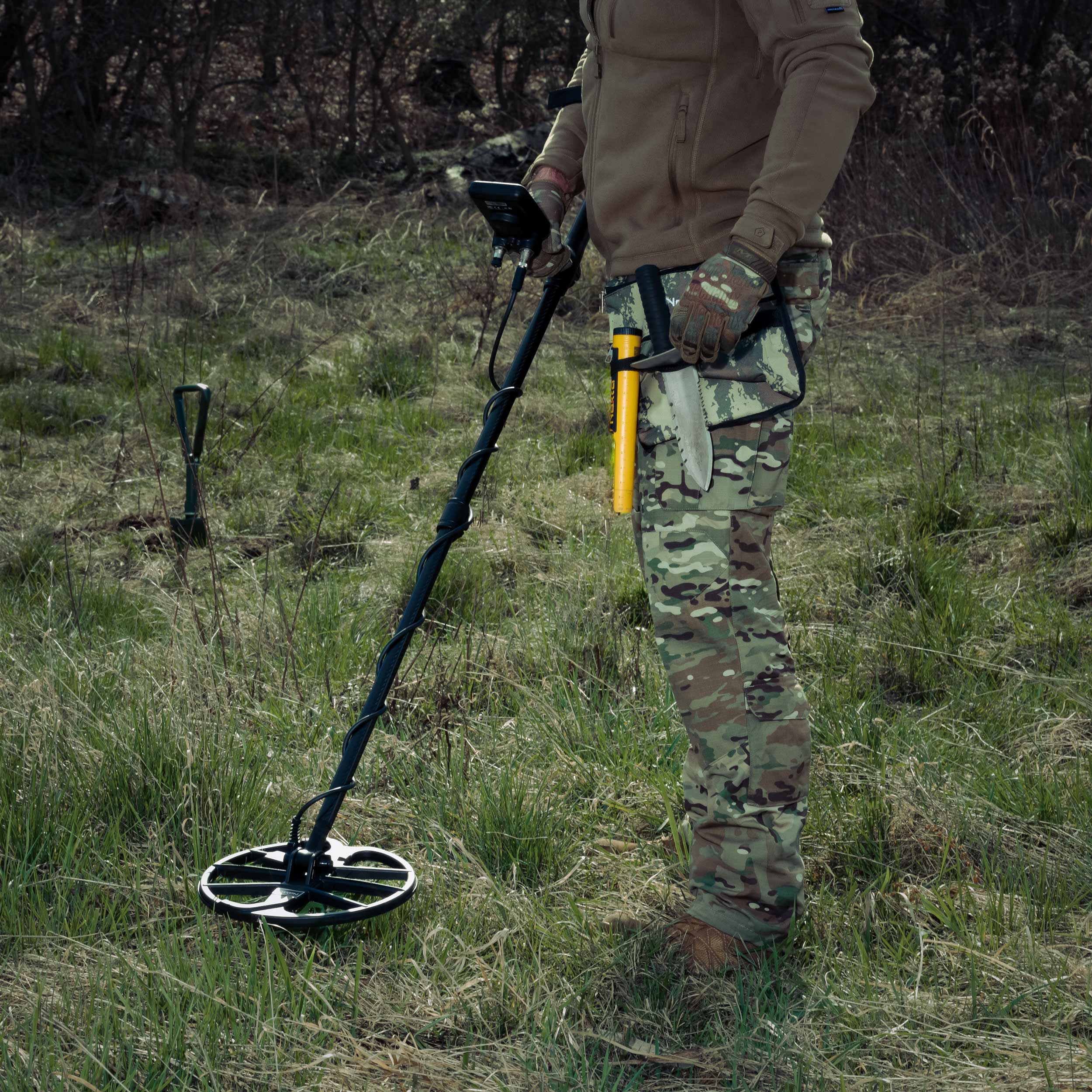 Detector de  metale portabil Nokta AccuPoint