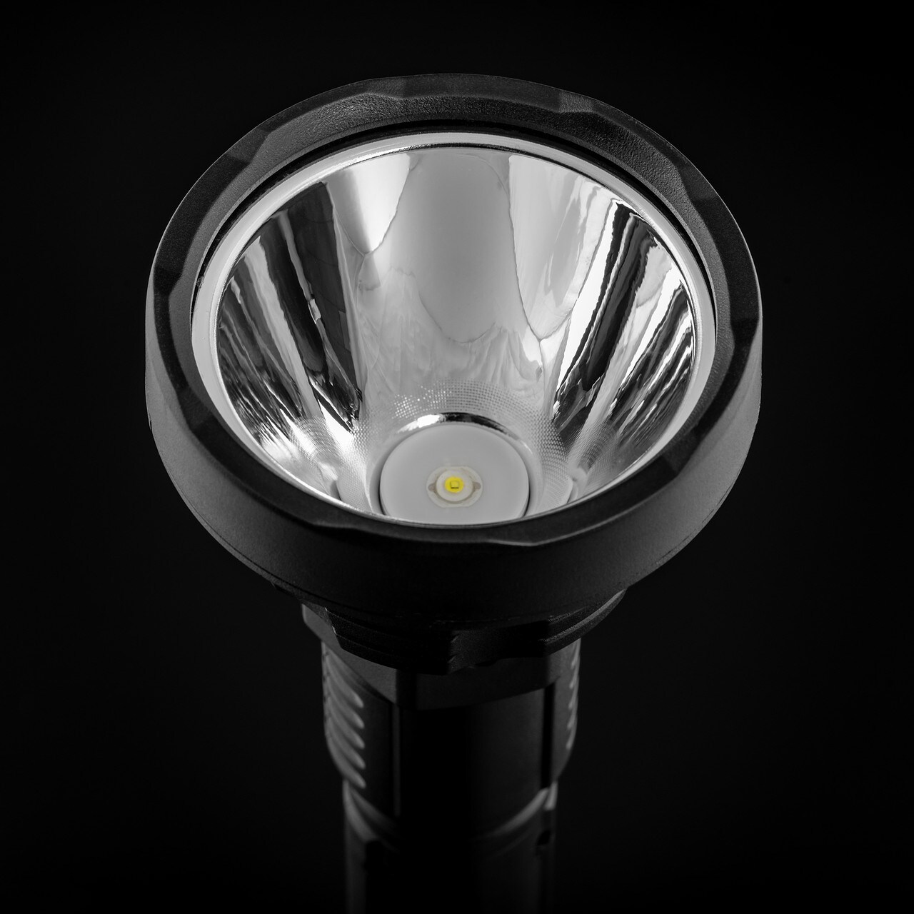 Lanternă reîncărcabilă XRG E500 Thrower - 1200 lumeni