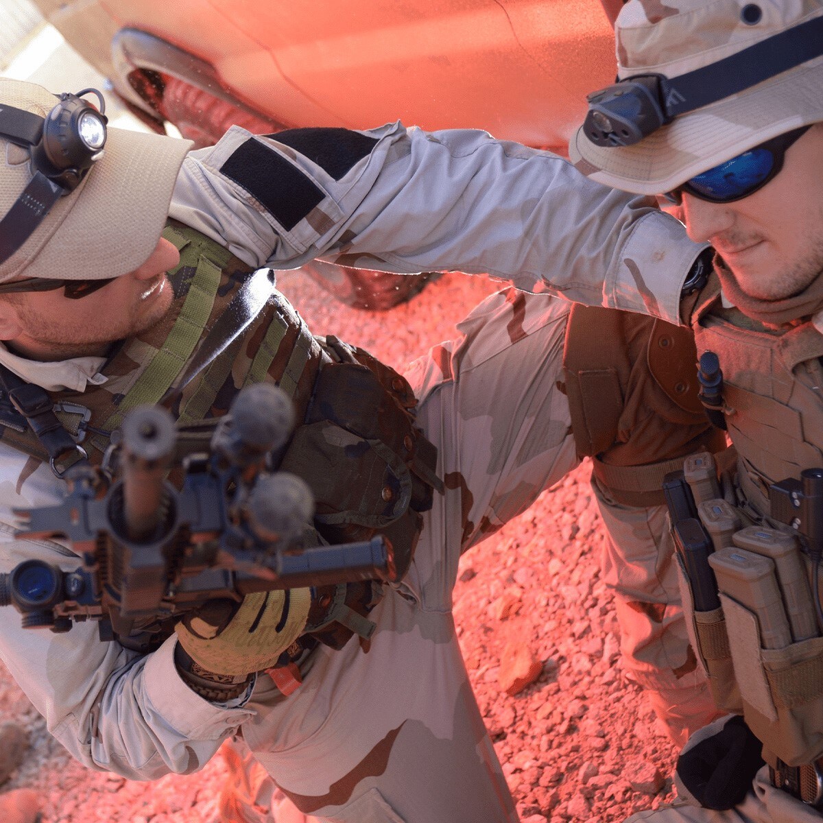 Lanternă frontală Mactronic Camo II - 490 lumeni