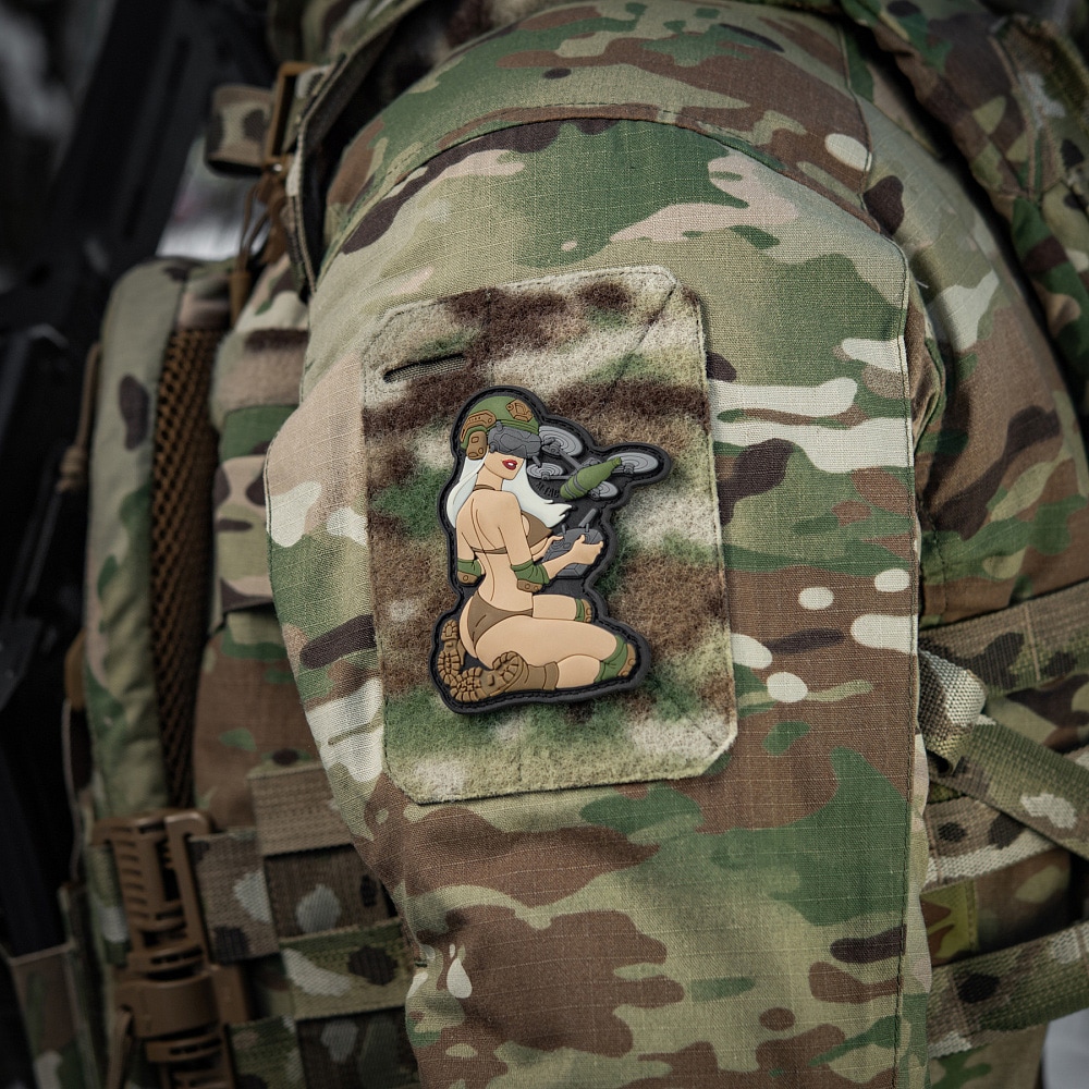 Patch - emblemă M-Tac Tactical Girl No.6 PVC - Coyote/Olive