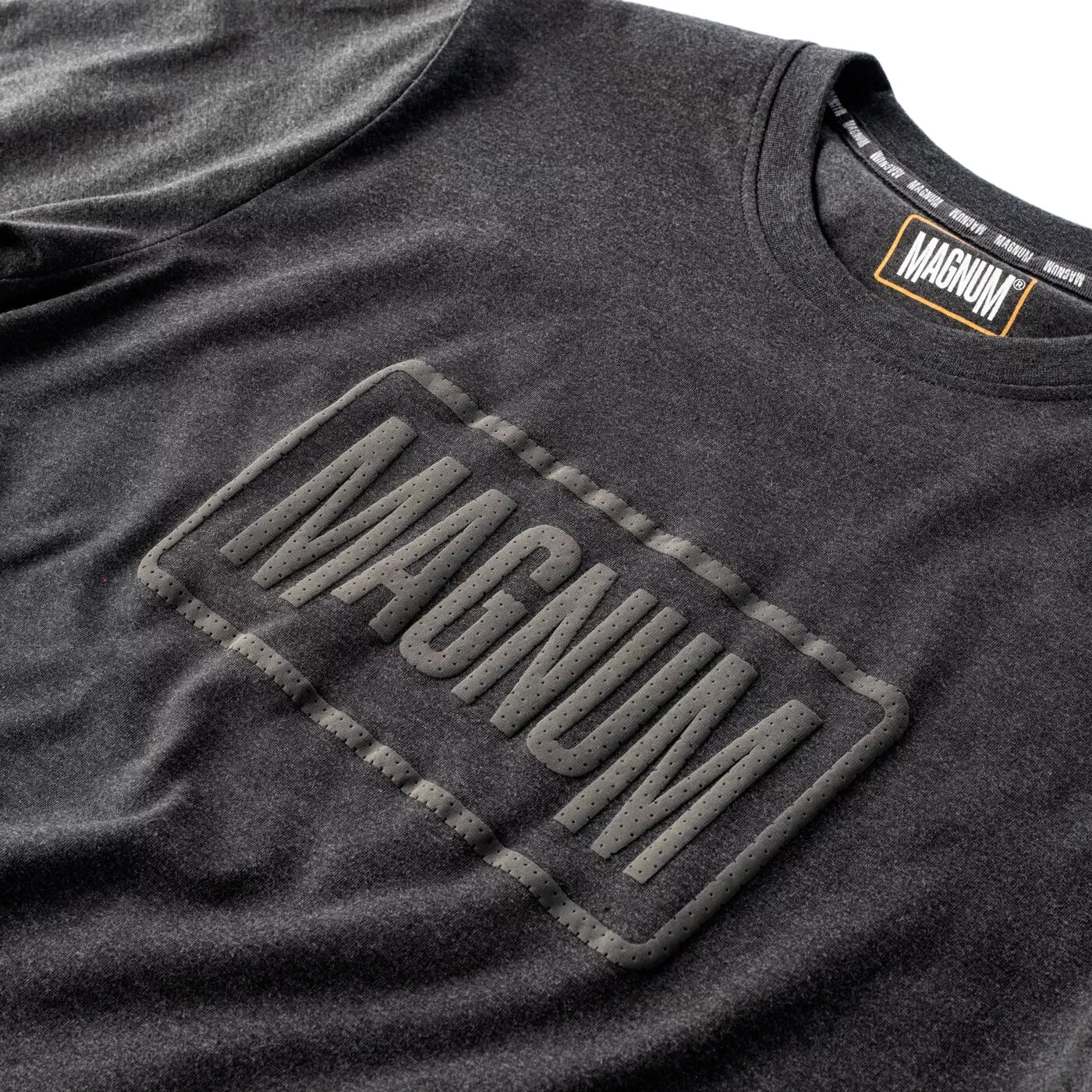 Tricou Magnum Essential 2.0 - Black Melange