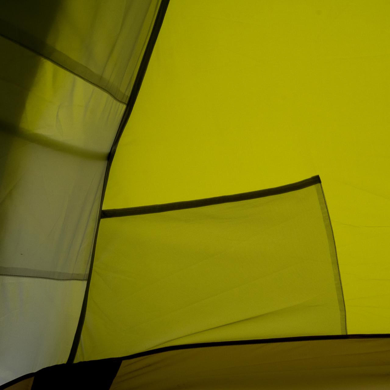 Cort pentru 3 persoane Alpinus Tarragona 3