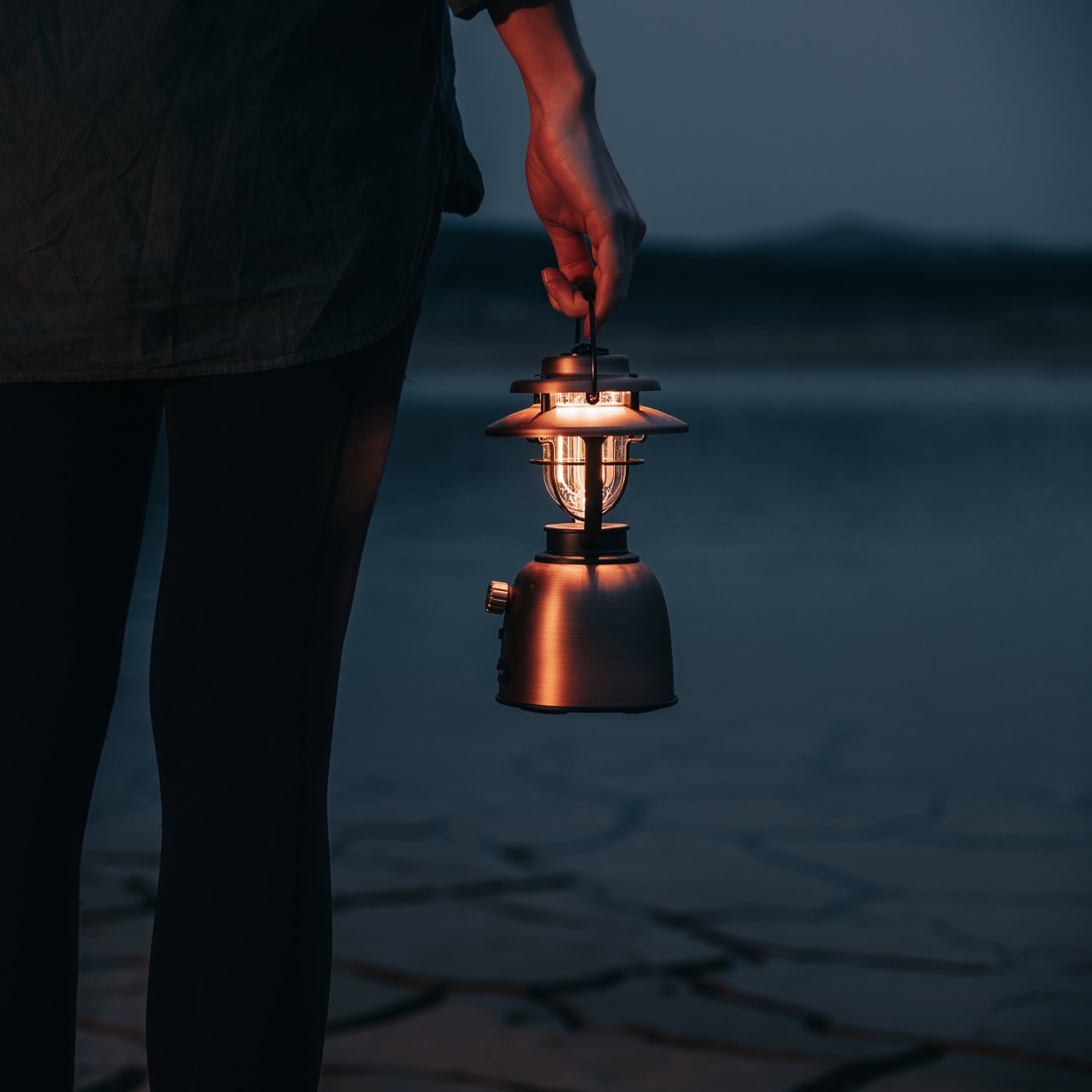 Lampă pentru camping Olight Olantern Stretch Vintage Copper - 500 lumeni