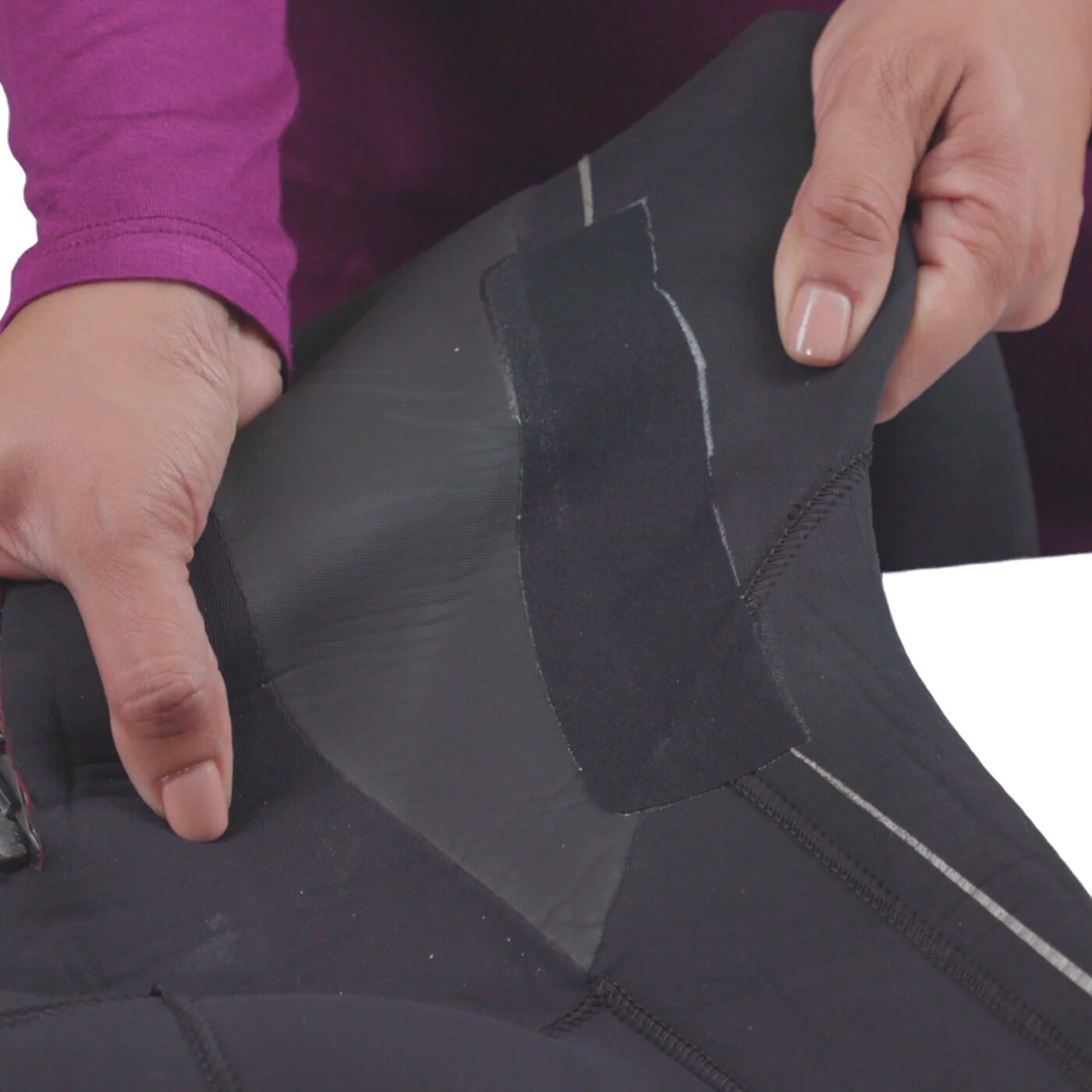 Bandă pentru reparații urgente Gear Aid Tenacious Tape Iron-On Fabric Repair Patch - Black