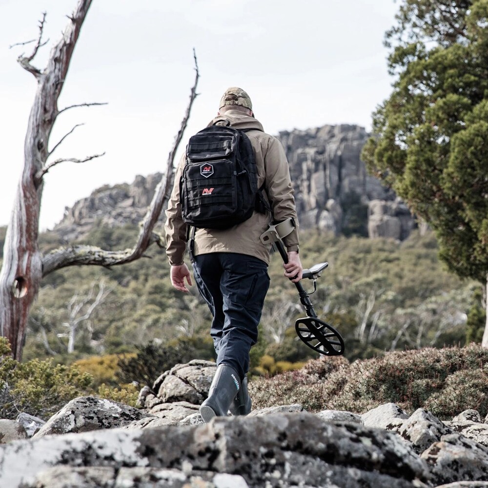 Detector de metale Minelab X-Terra Elite Expedition Pack