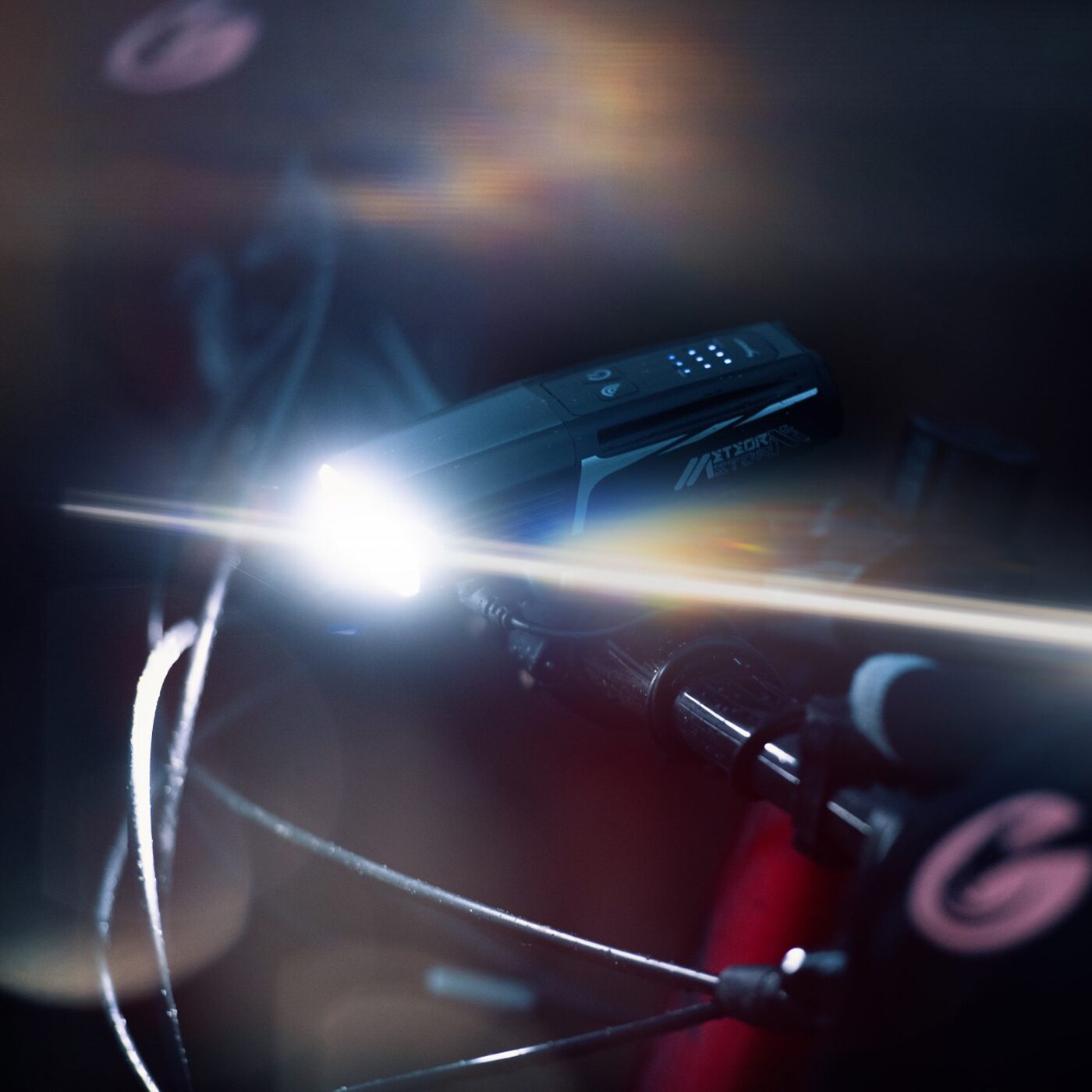 Lumină frontală pentru bicicletă Moon Meteor Storm Dual - 1300 lumeni