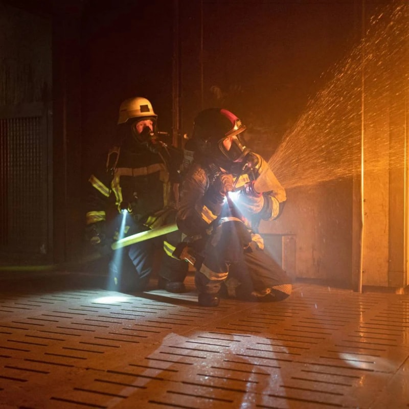 Lanternă Ledlenser EXC6R ATEX Set cu stație de încărcare - 300 lumeni