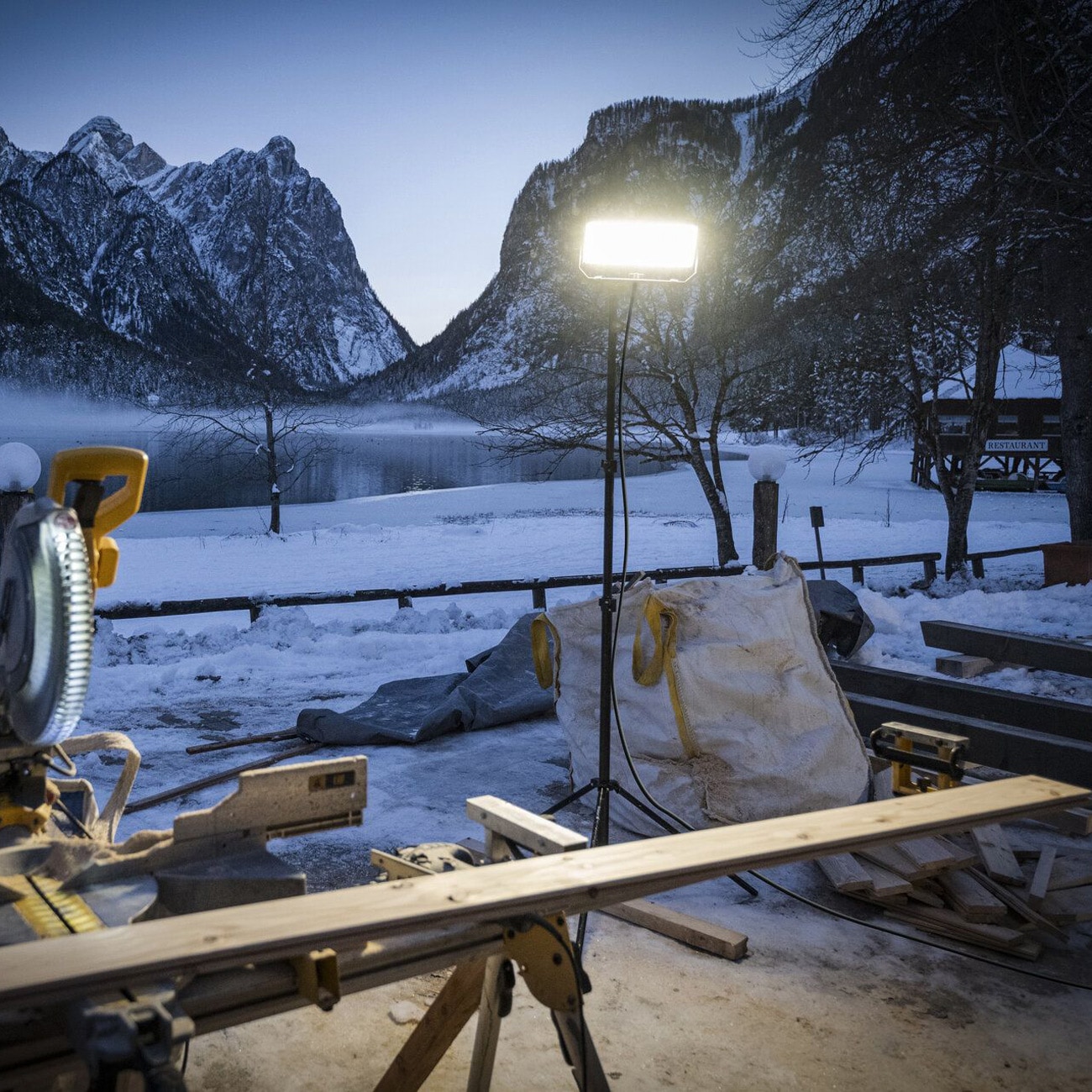 Lampă de atelier Ledlenser AF12C Work - 8000 lumeni