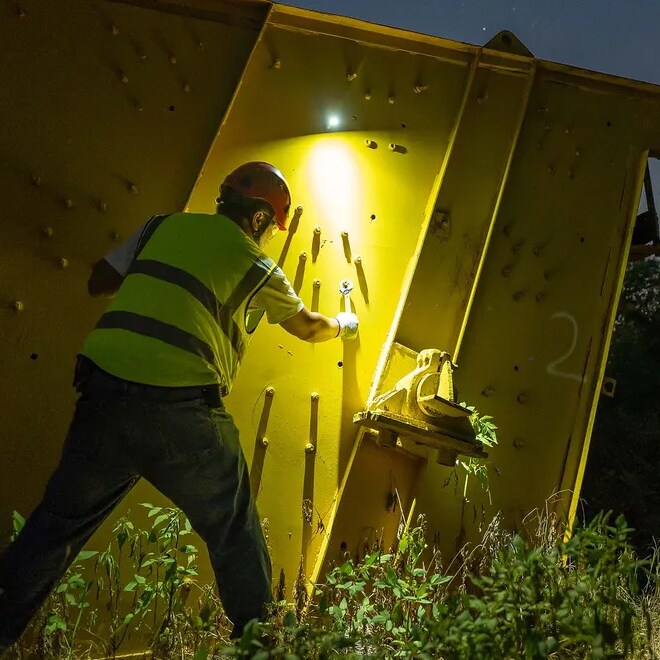 Lanternă frontală și unghiulară Olight Perun 3 Black cu bandă pentru cap - 3000 lumeni