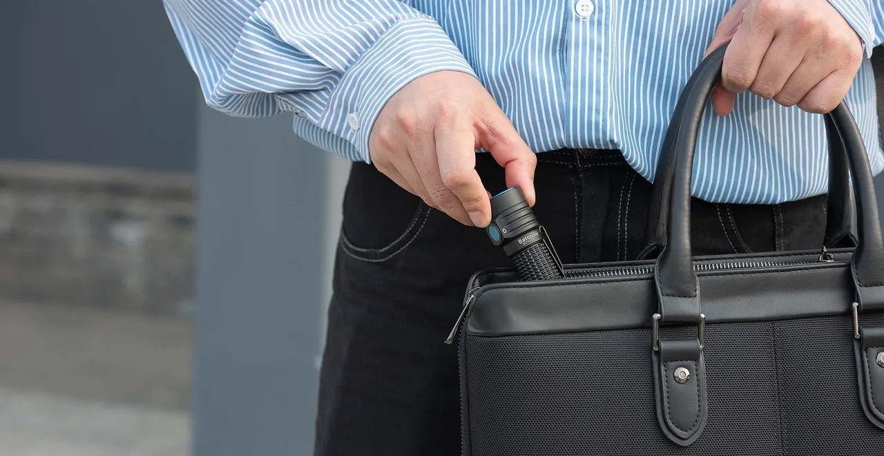 Lanternă reîncărcabilă Olight Baton Turbo Black - 1000 lumeni