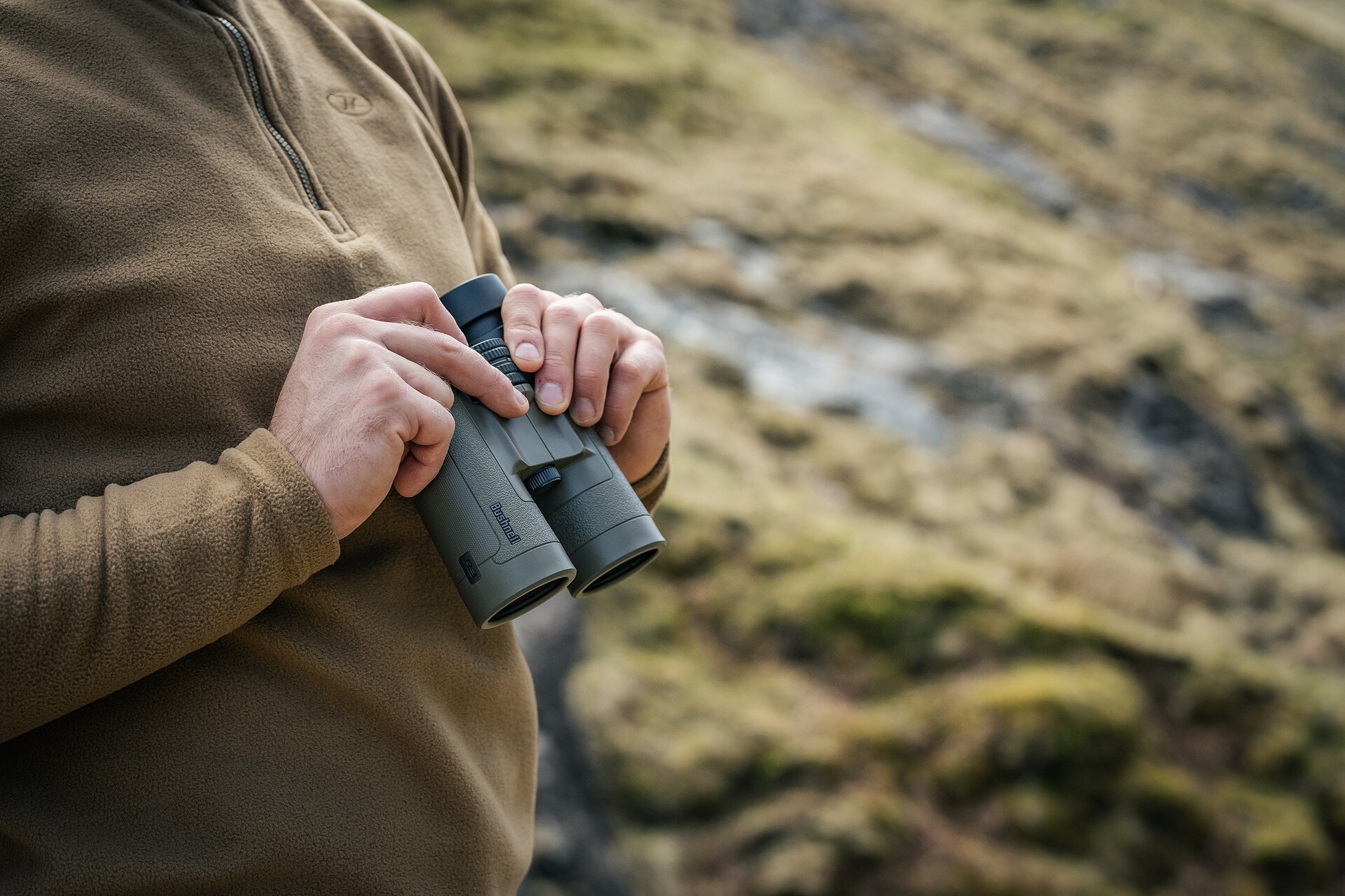 Binoclu Bushnell R3 8x42 - Ranger Green