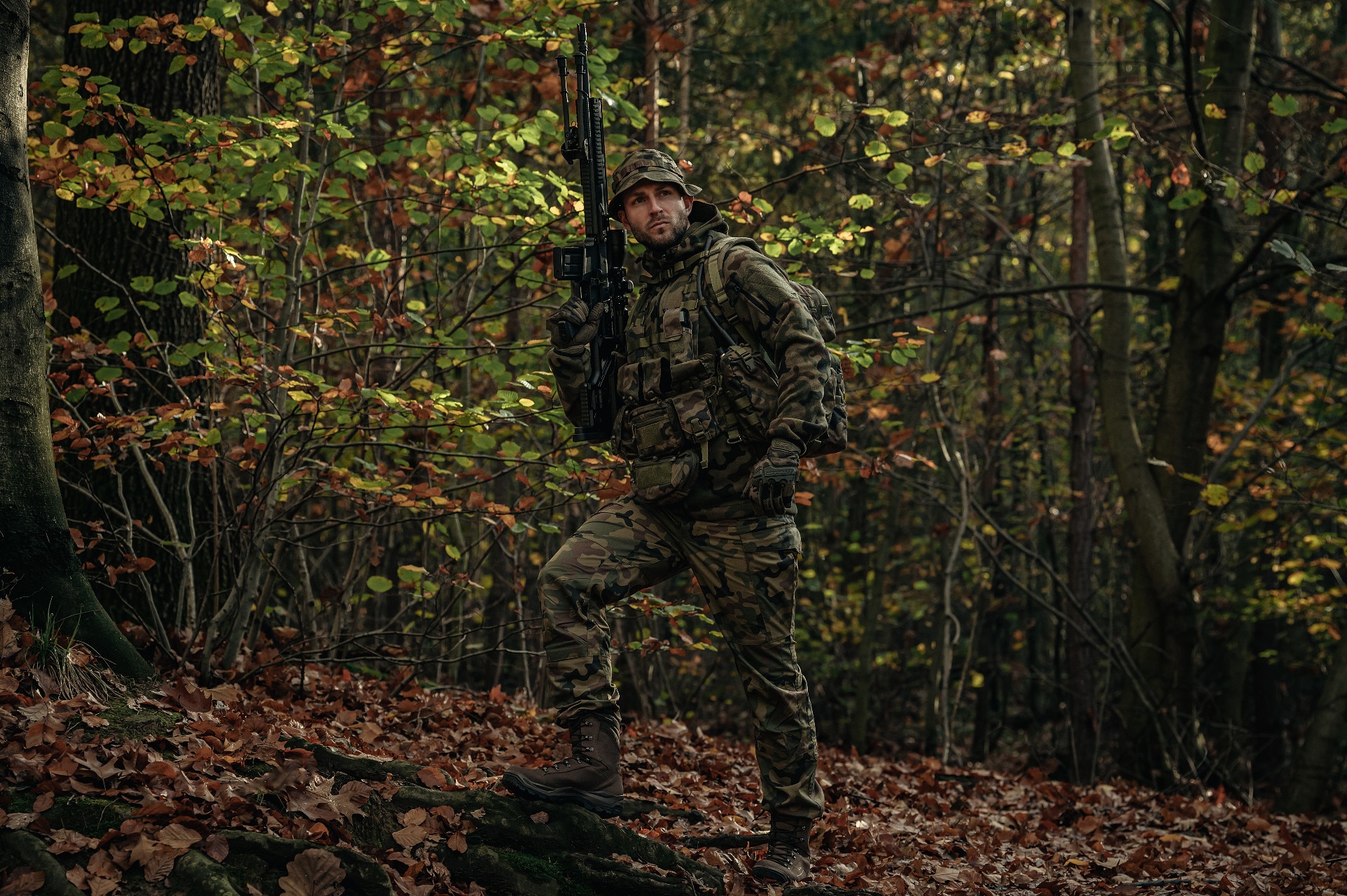 Vestă tactică Helikon Guardian Recce Chest Rig - wz.93 Pantera PL Woodland