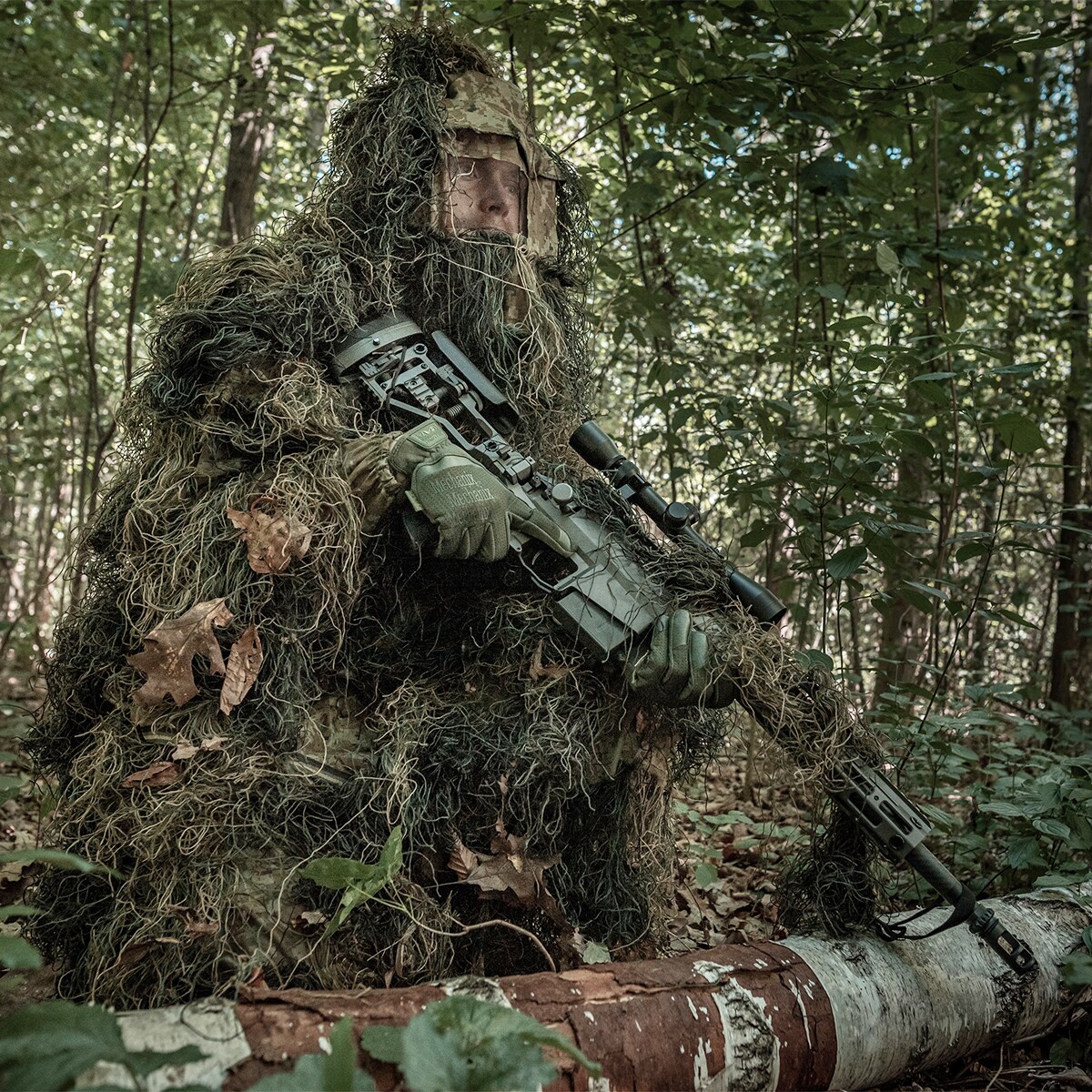 Costum de camuflaj MFH Ghilie Set - Woodland