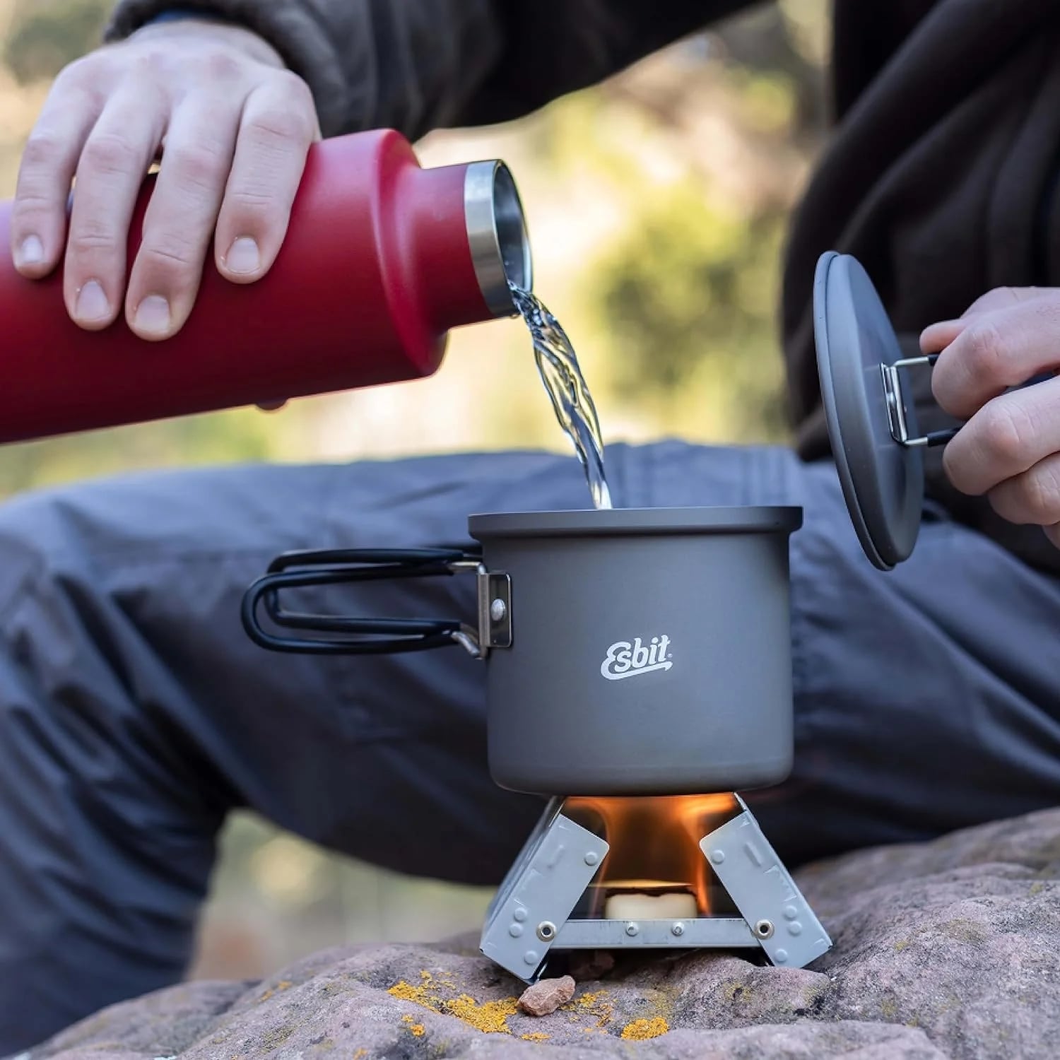 Oală turistică cu capac Esbit Round Camping Pot Aluminiu - 625 ml