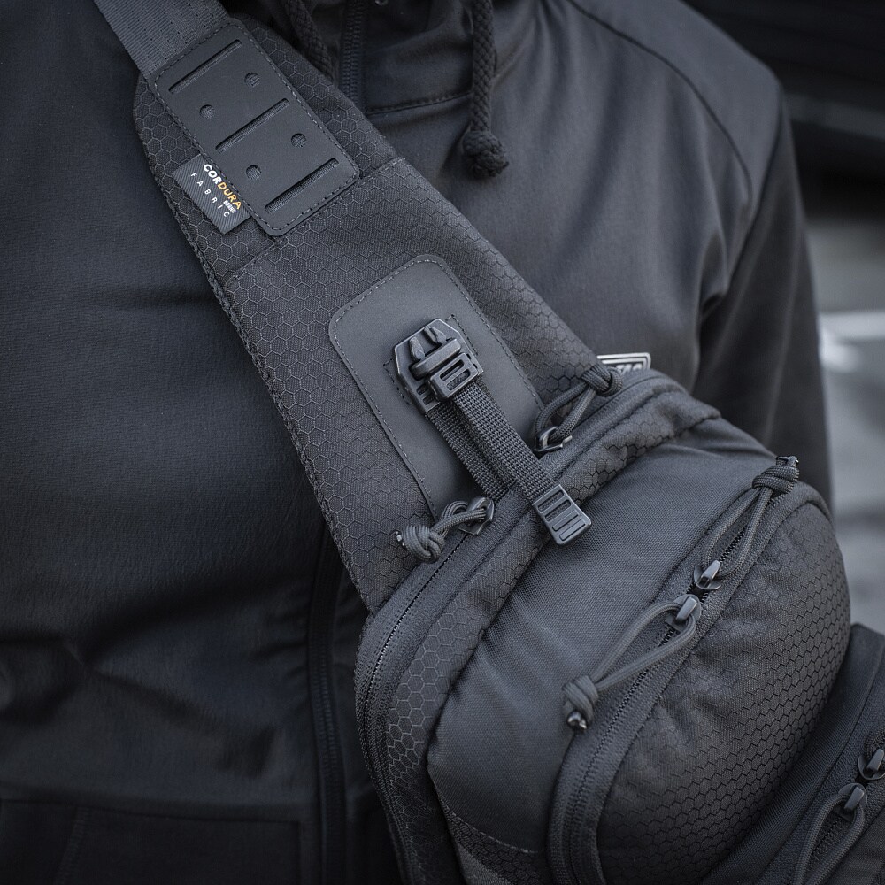 Geantă de umăr M-Tac Cross Bag Slim Elite Hex - Black