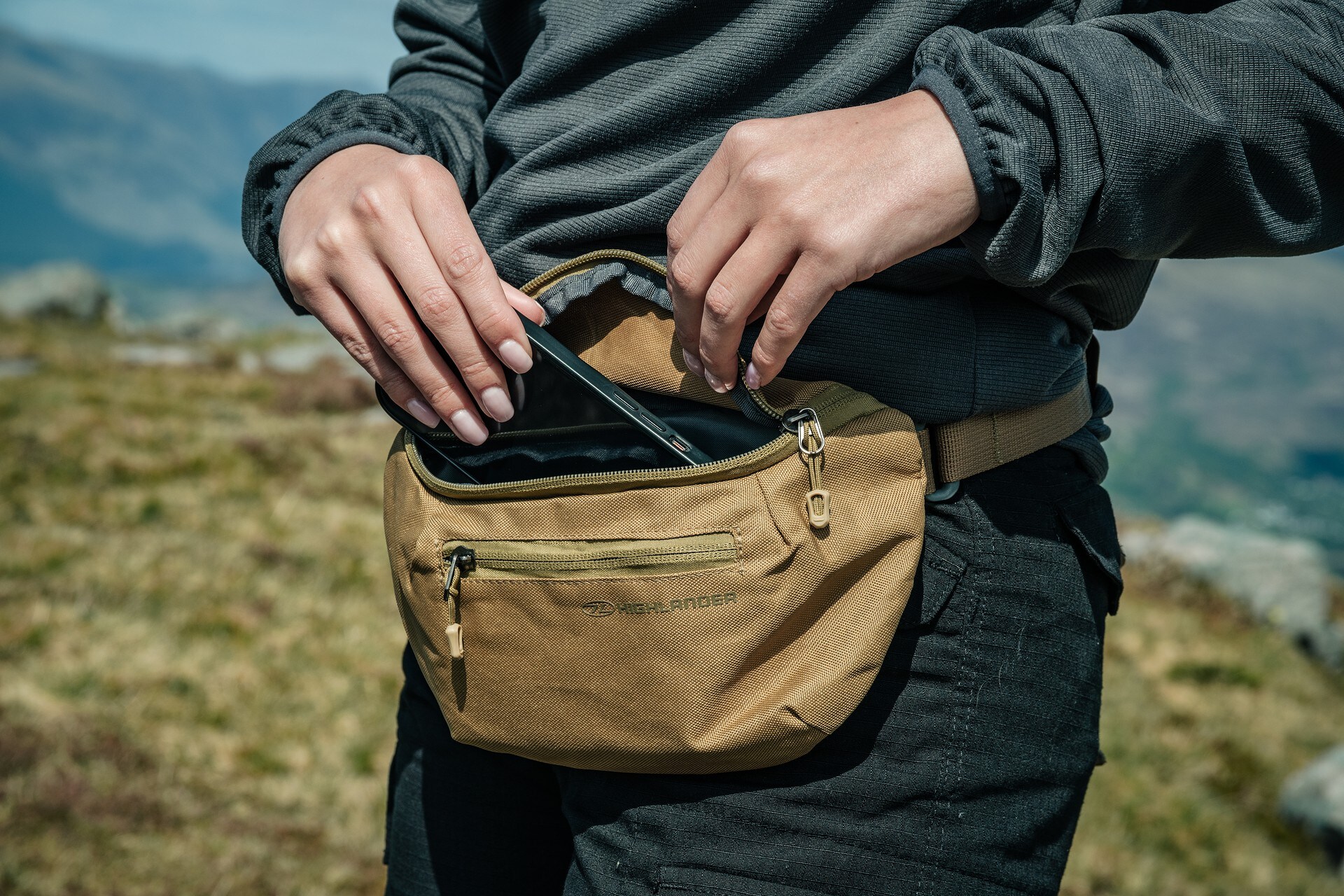 Borsetă de șold Highlander Outdoor Targa Bum Bag 2 l - Sand